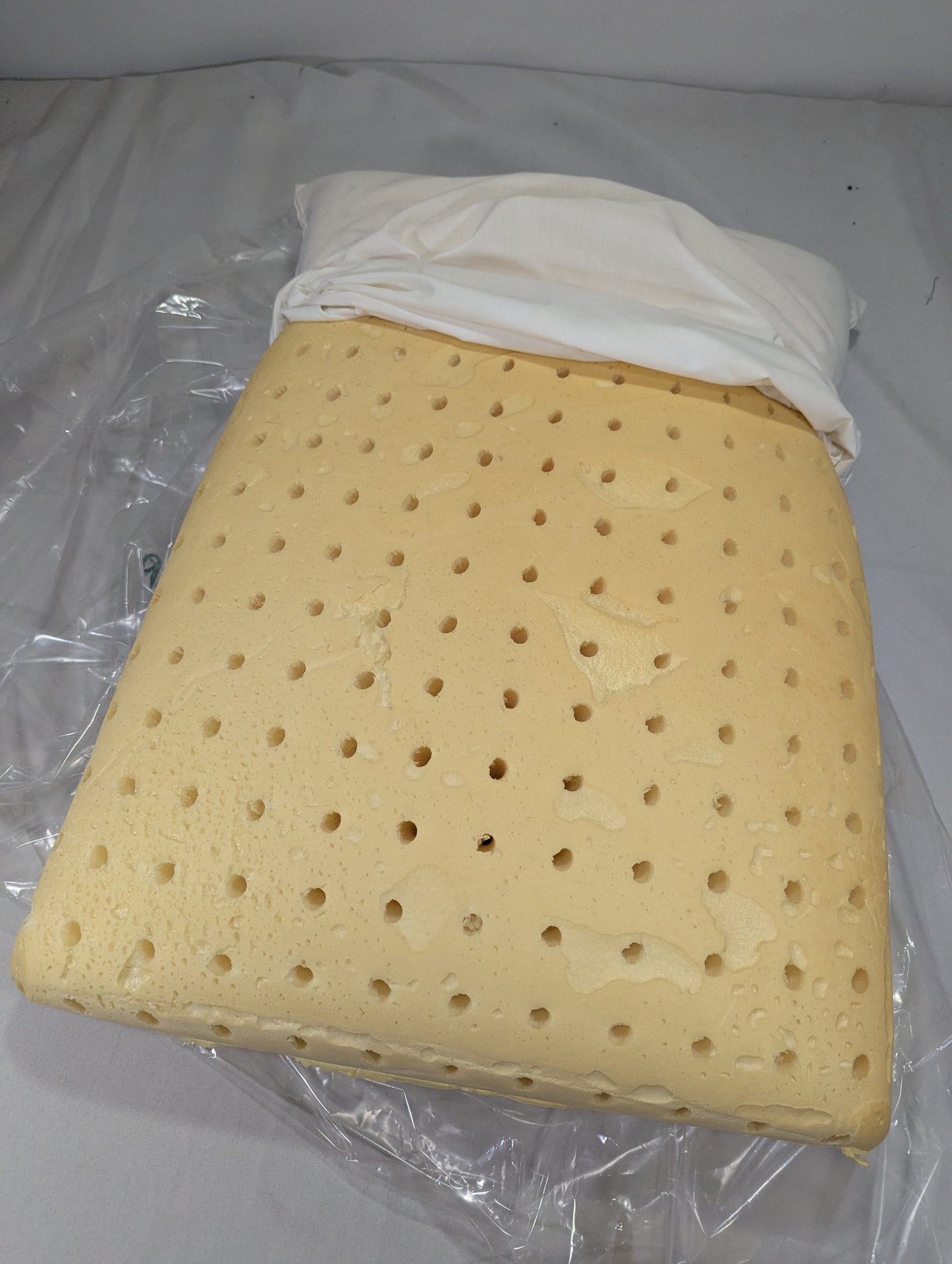 Imported Lot Memory foam Pillow P046