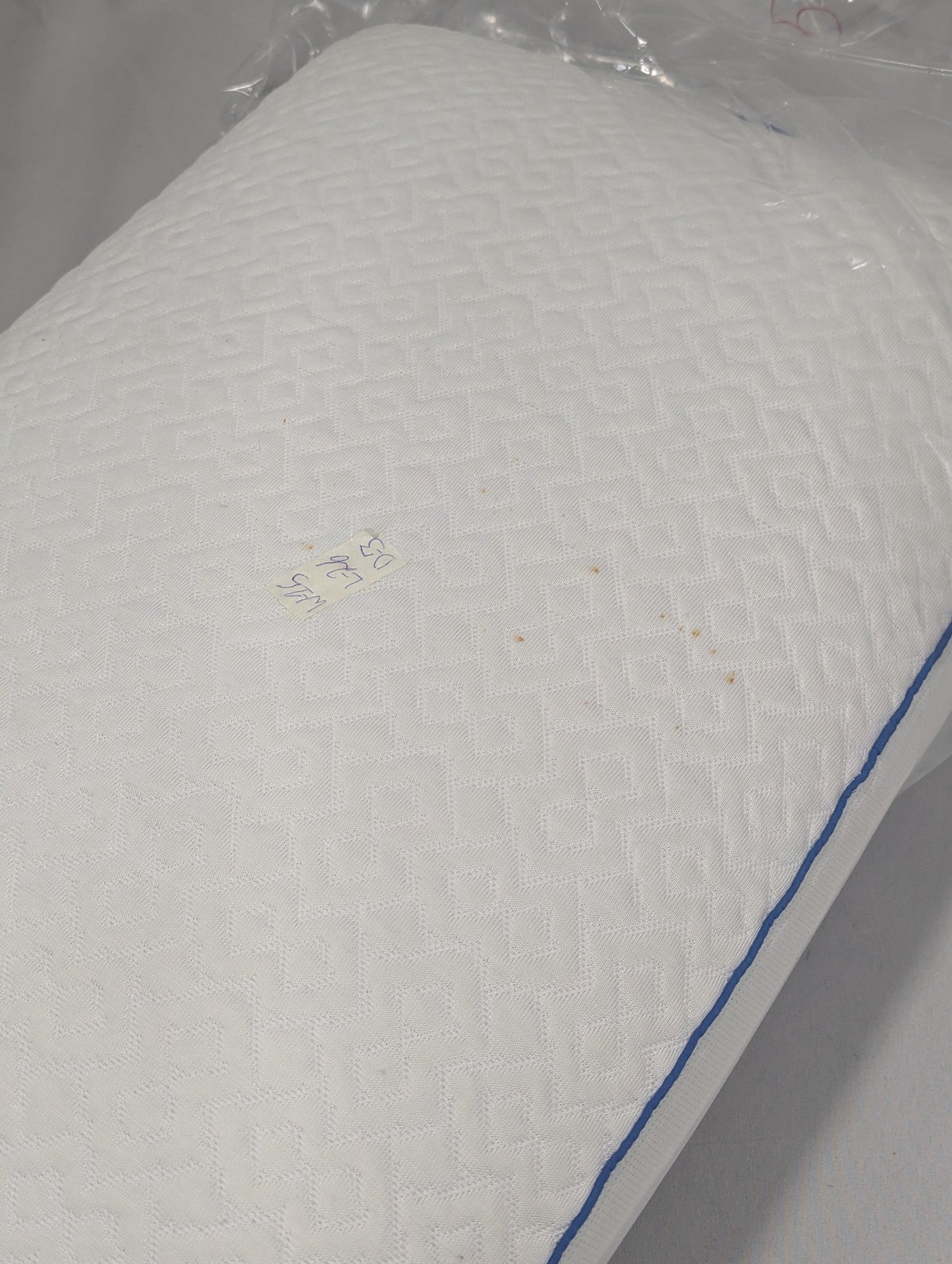 Imported Authentic Memory foam Pillow P050