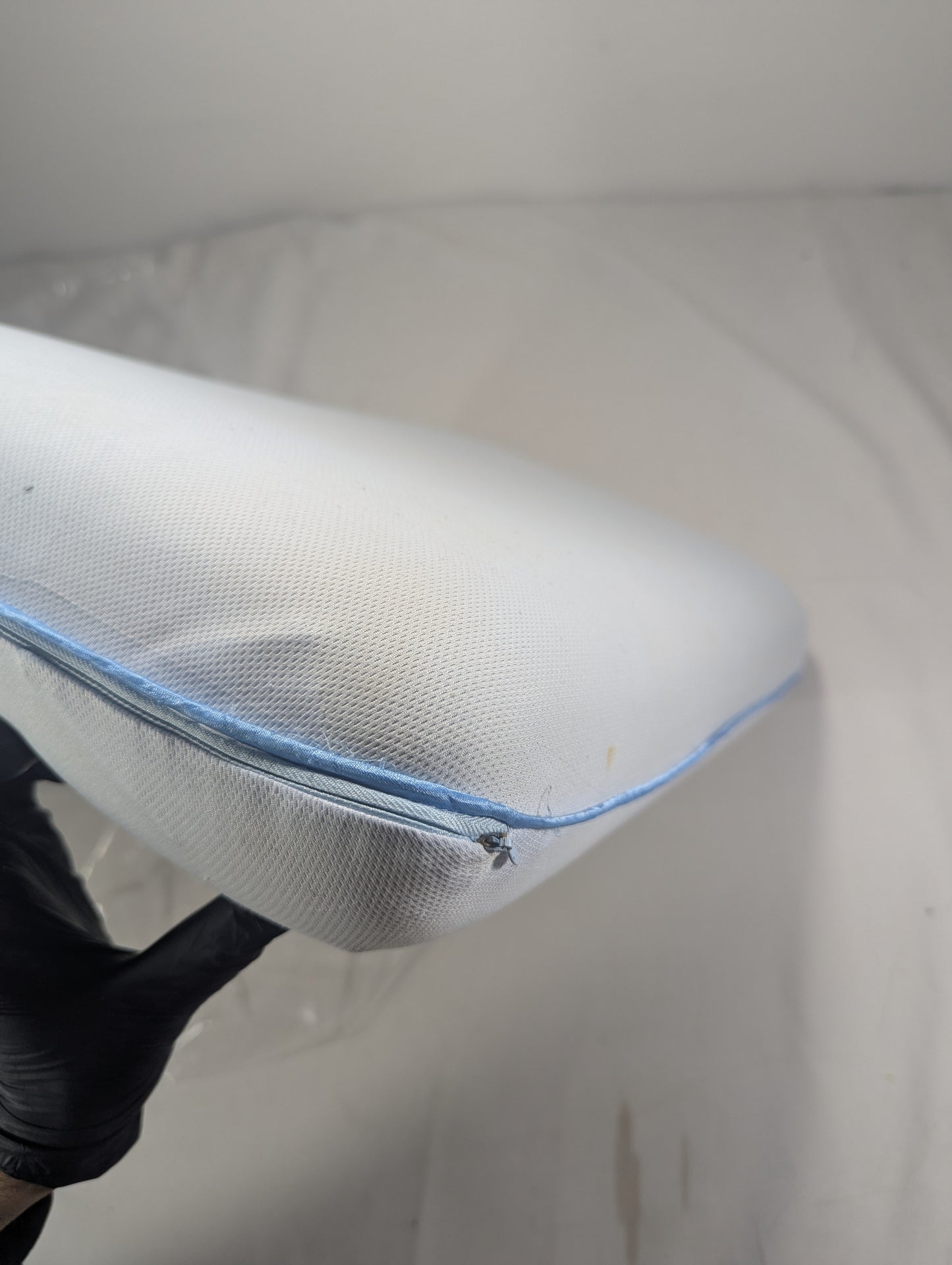 Imported Authentic Memory foam Pillow P051