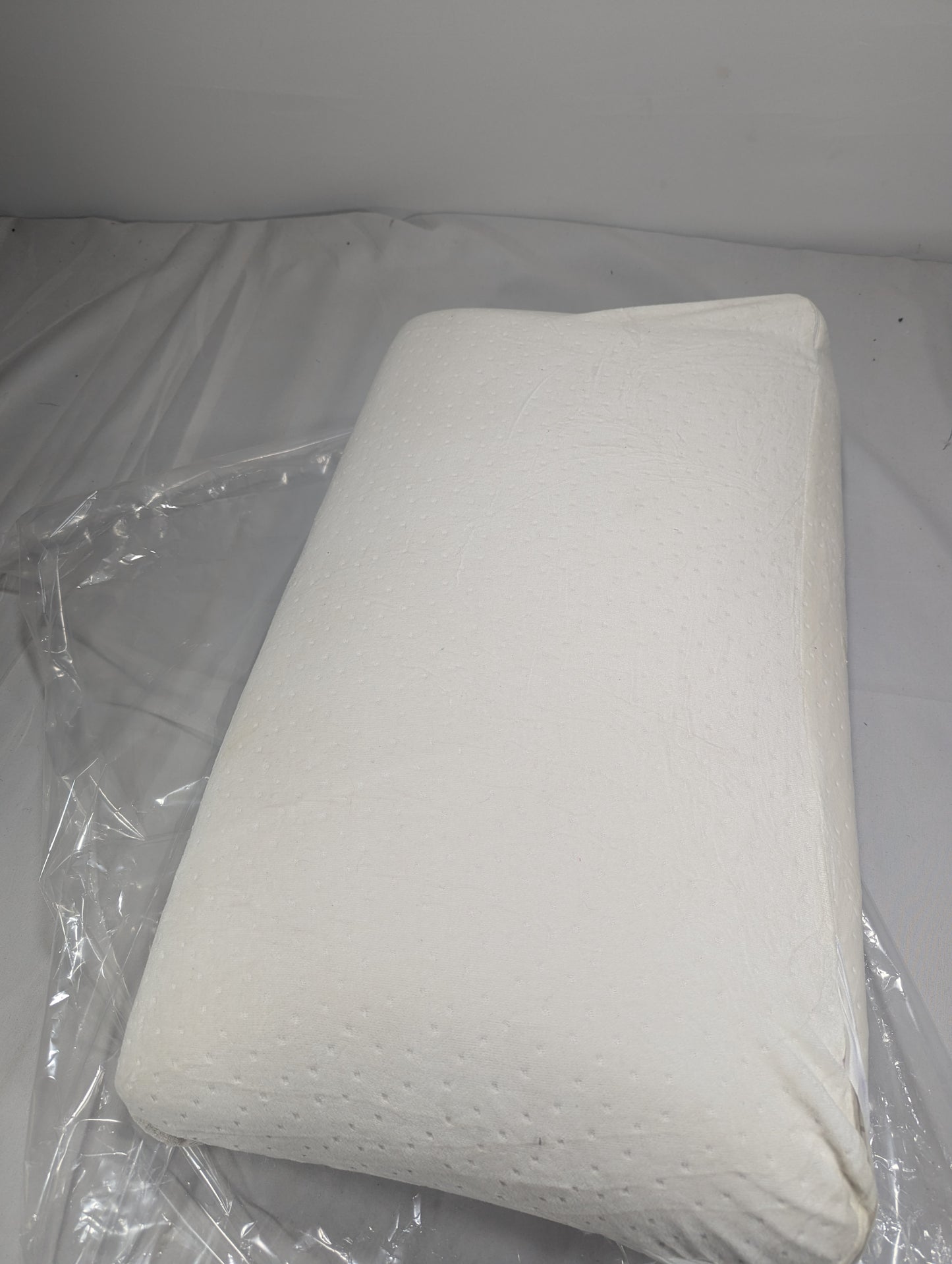 Imported Authentic Memory foam Pillow P052