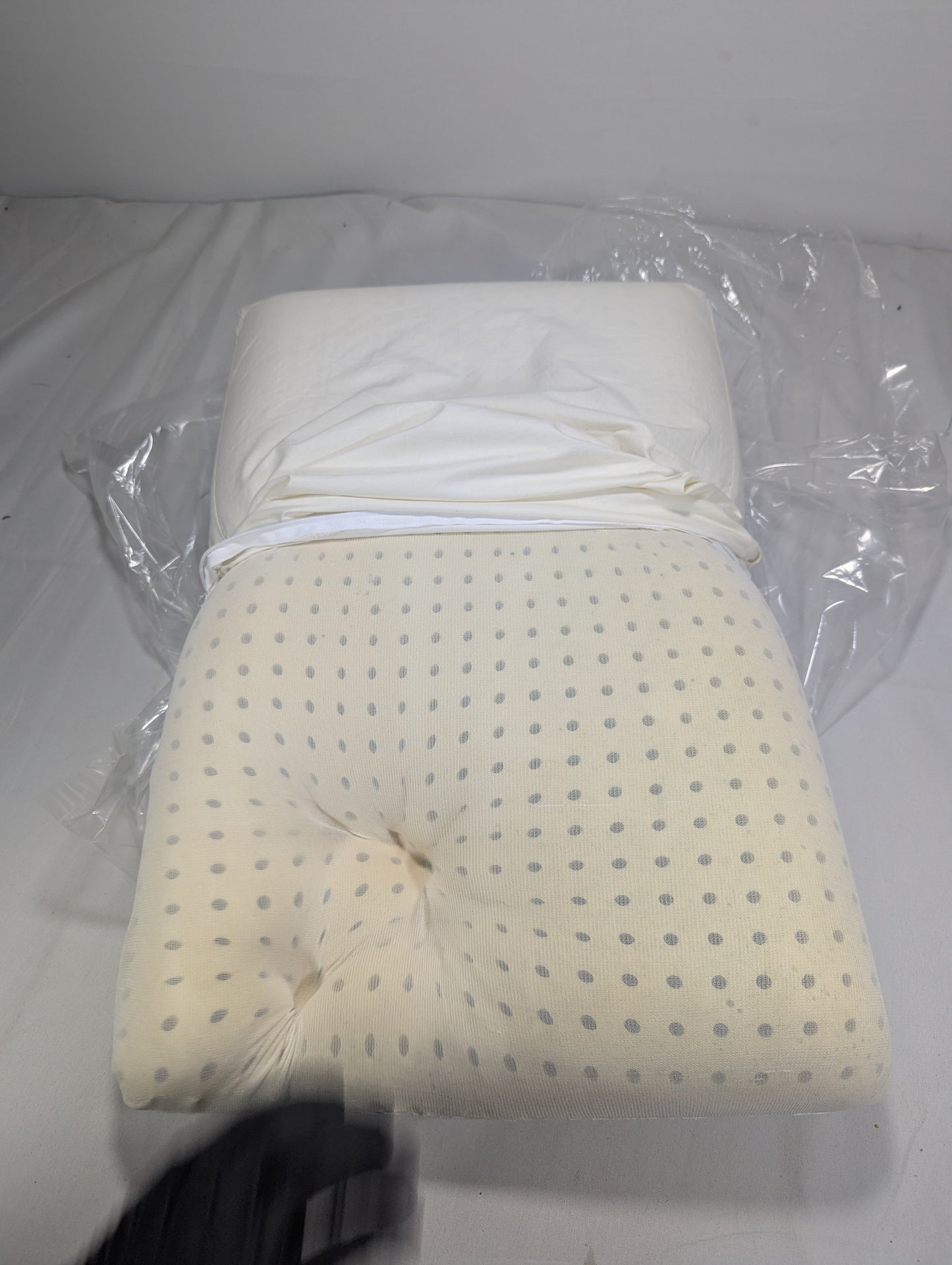 Imported Authentic Memory foam Pillow P053