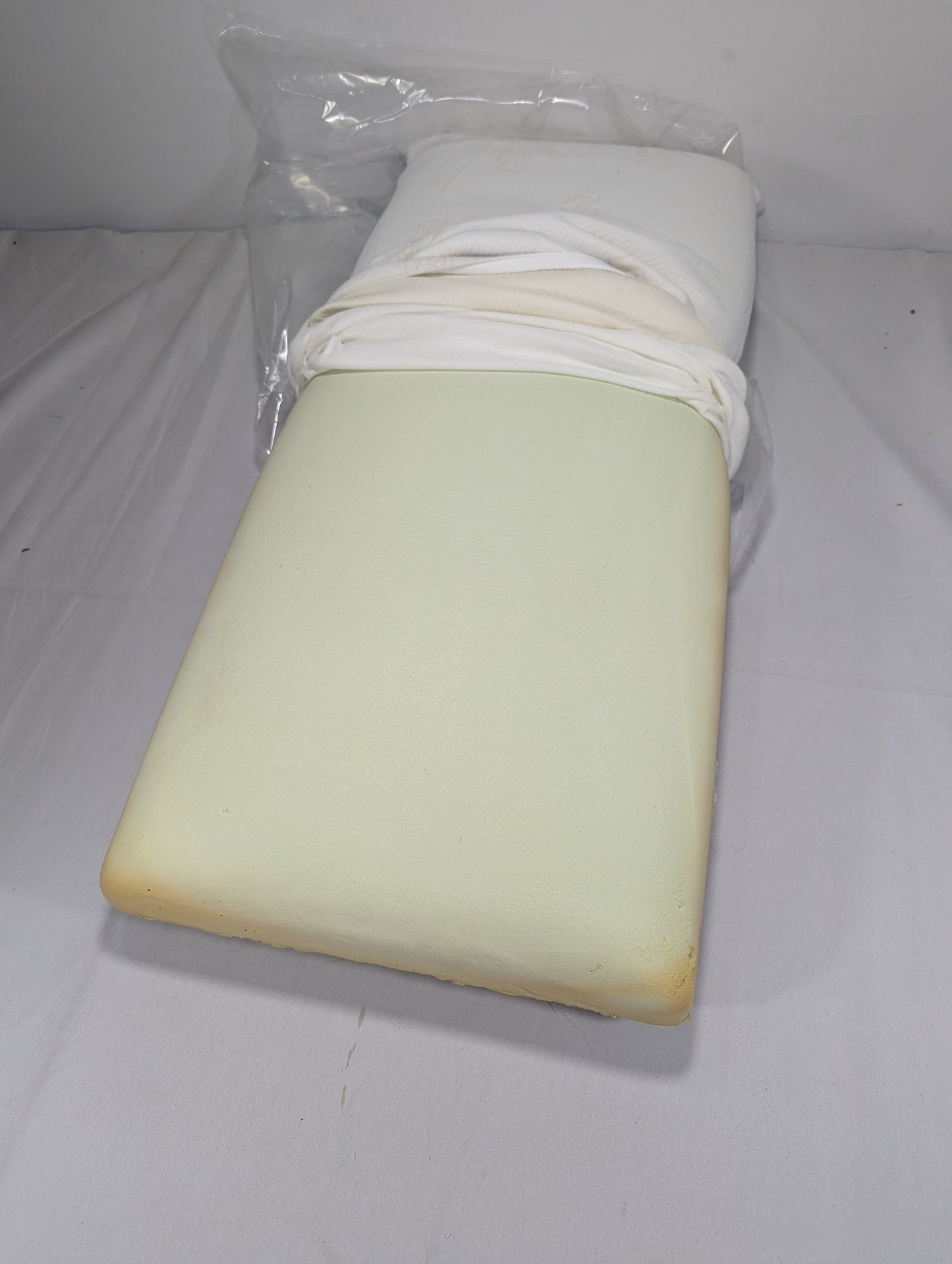 Imported Authentic Memory foam Pillow P055