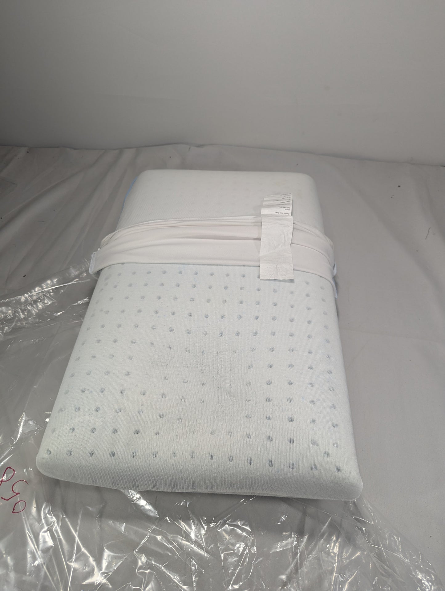 Imported Authentic Memory foam Pillow P058