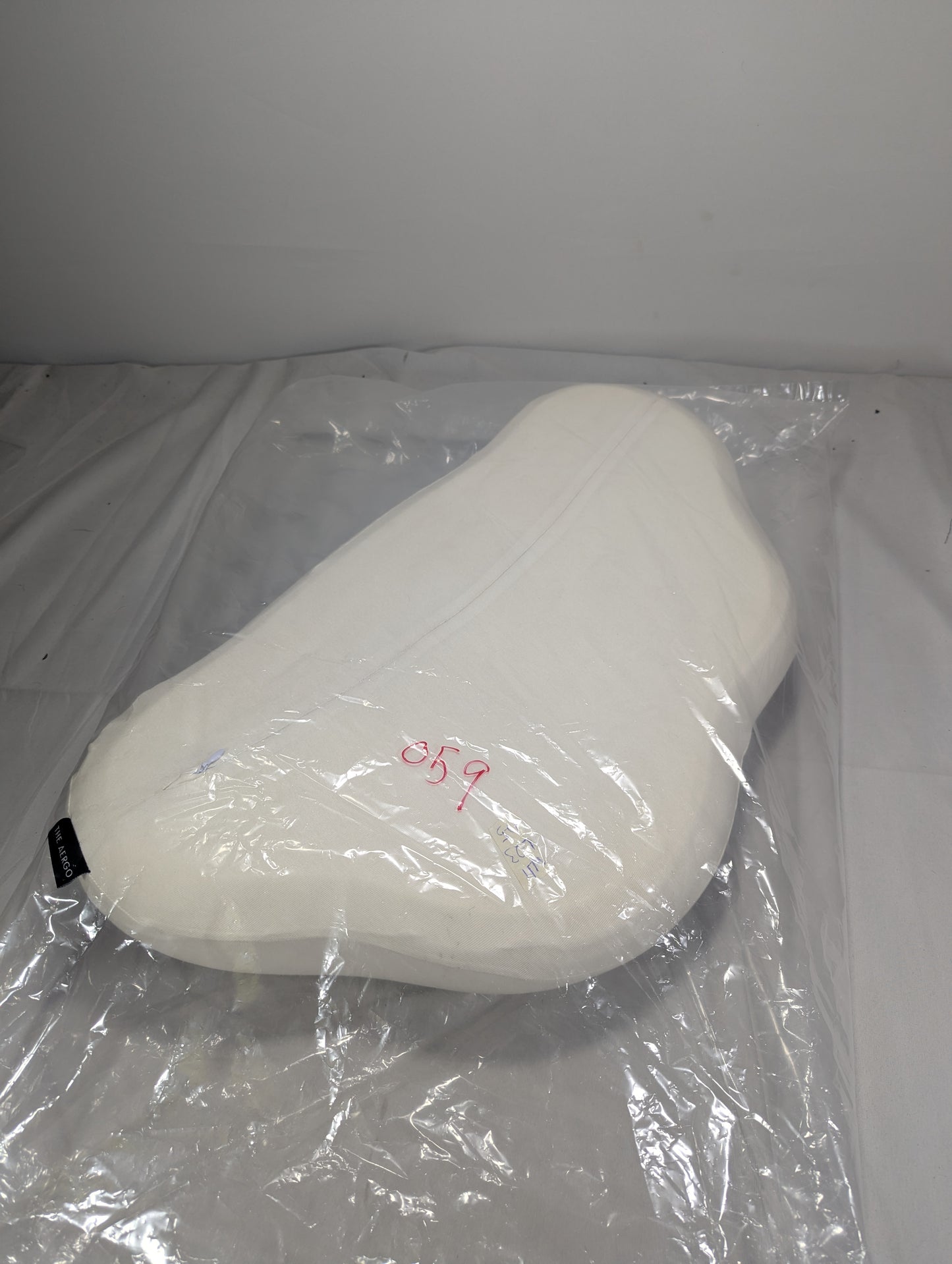 Imported Authentic Memory foam Pillow P059