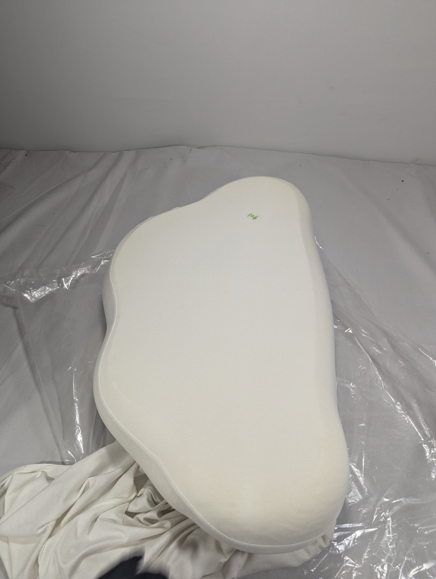 Imported Authentic Memory foam Pillow P059