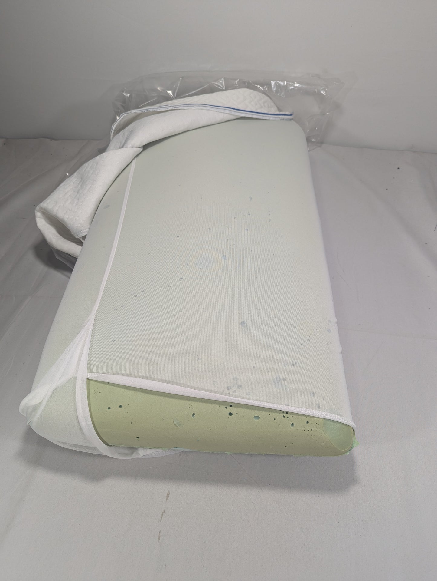 Imported Authentic Memory foam Pillow P061