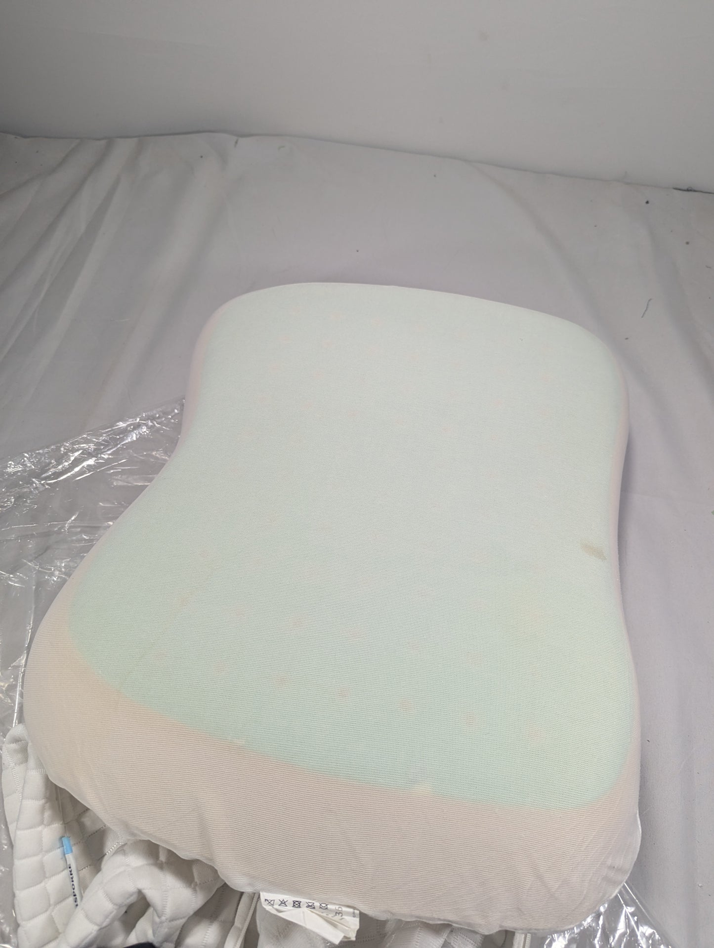 Imported Authentic Memory foam Pillow P062