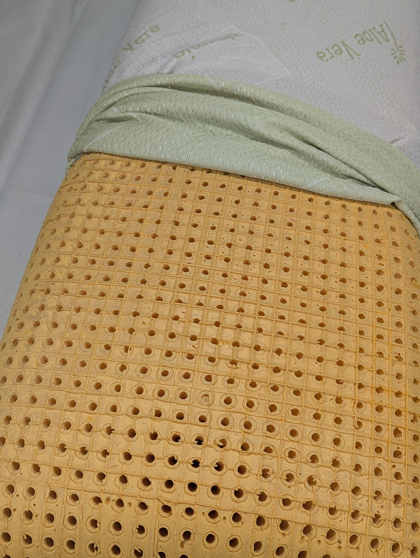 Imported Authentic Memory foam Pillow P067