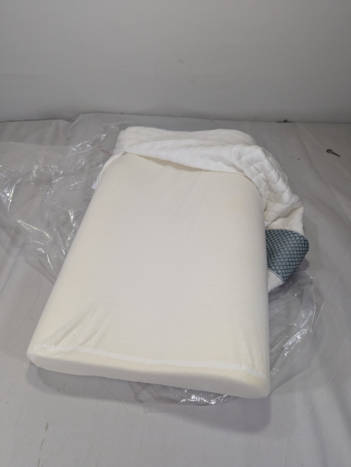 Imported Authentic Memory foam Pillow P078