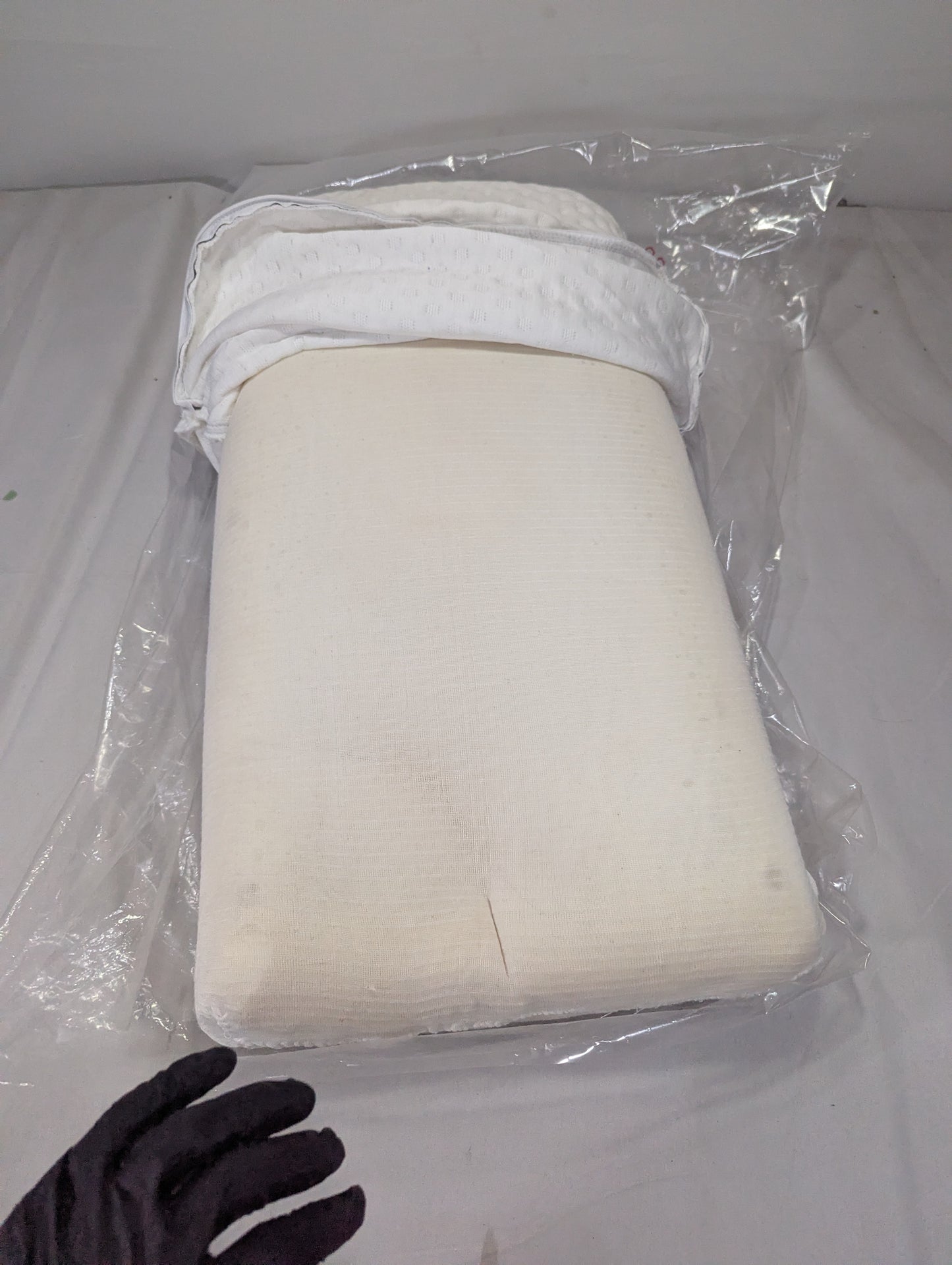 Imported Authentic Memory foam Pillow P080