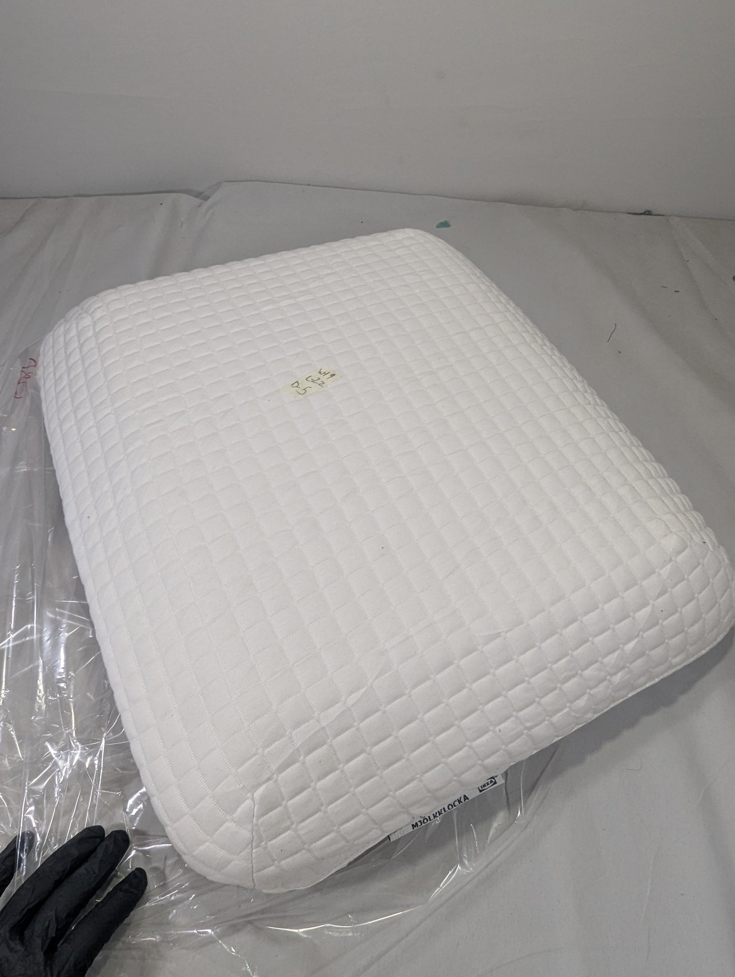Imported Authentic Memory foam Pillow P084