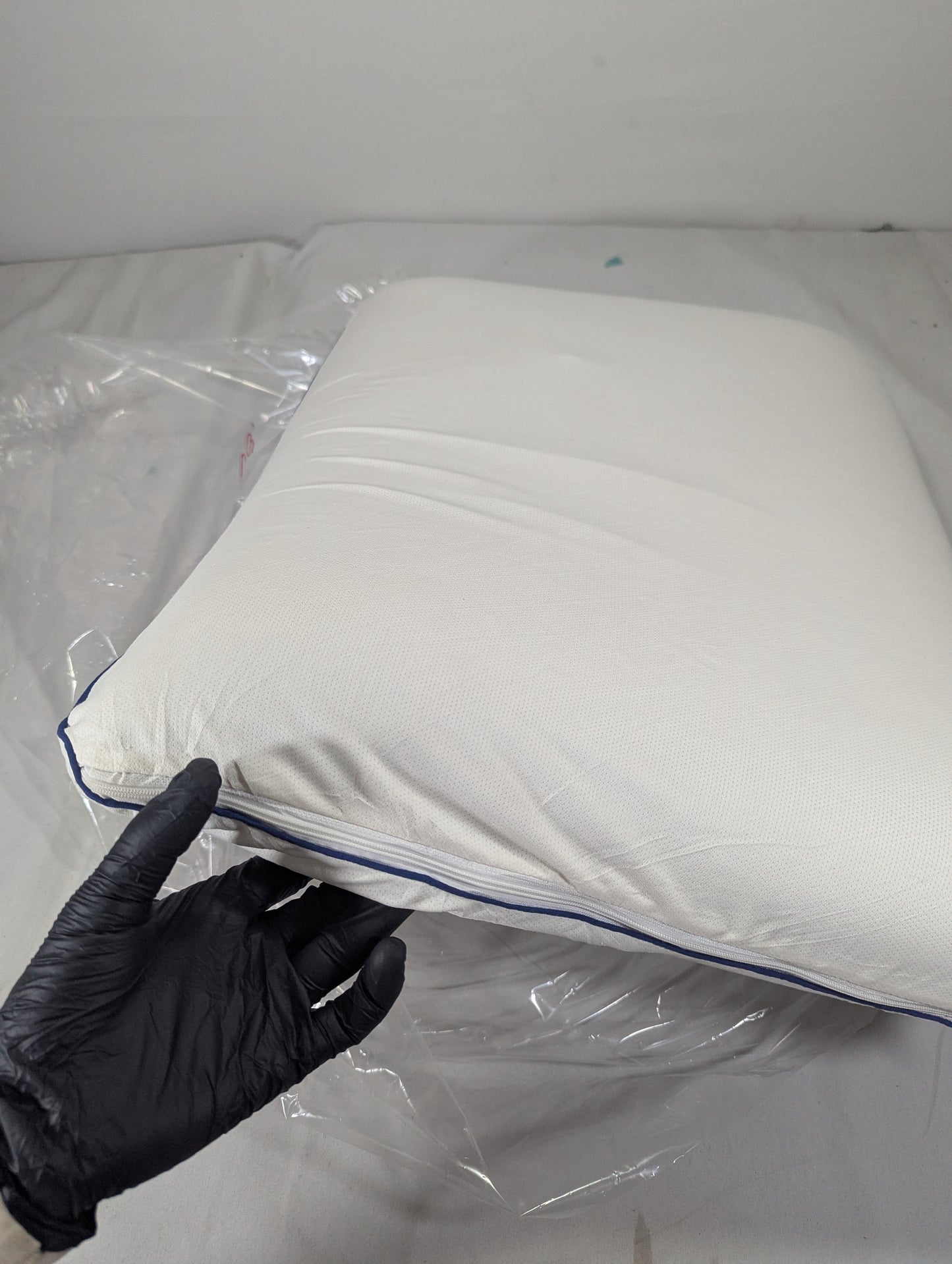 Imported Authentic Memory foam Pillow P086
