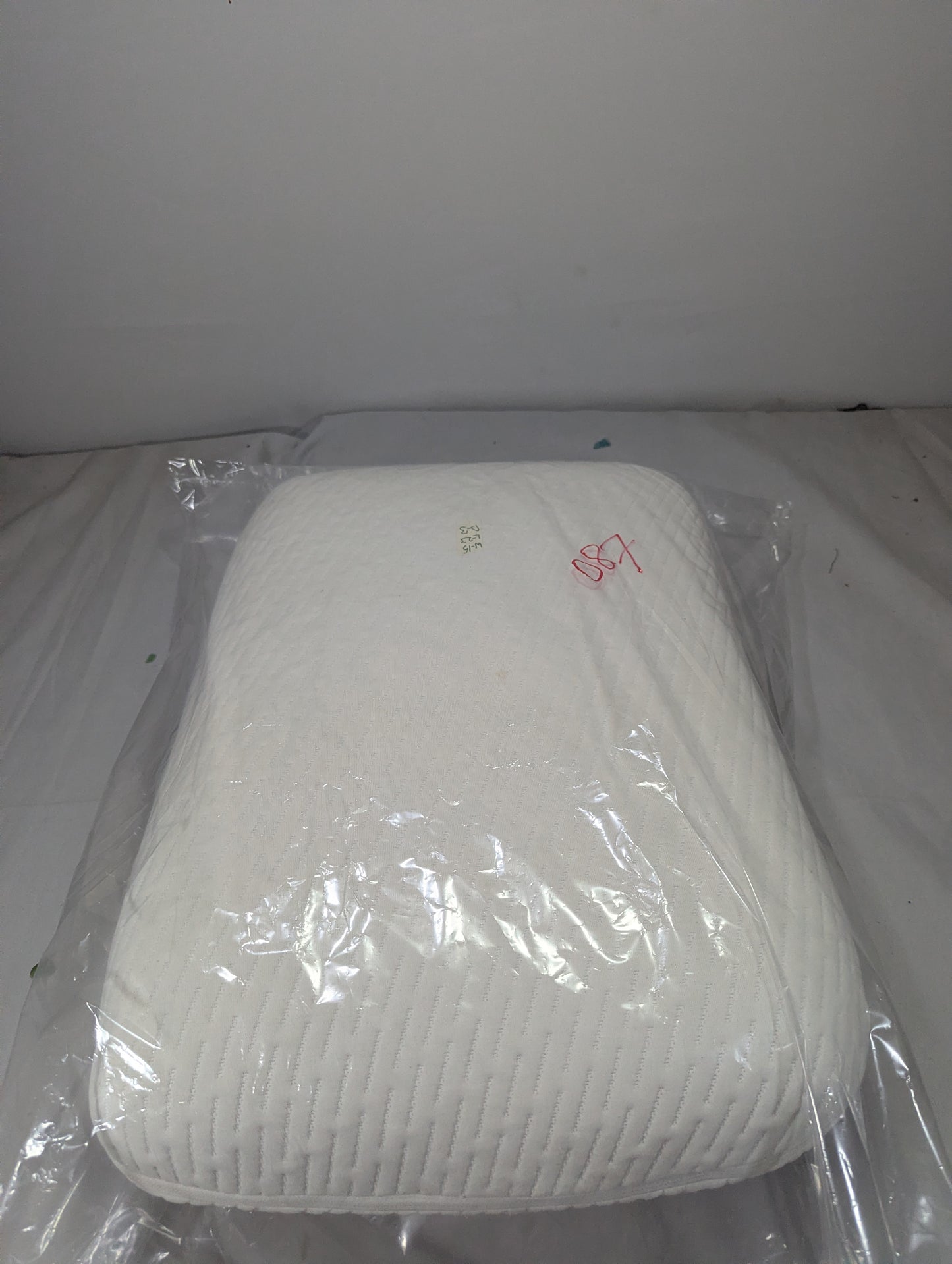 Imported Authentic Memory foam Pillow P087