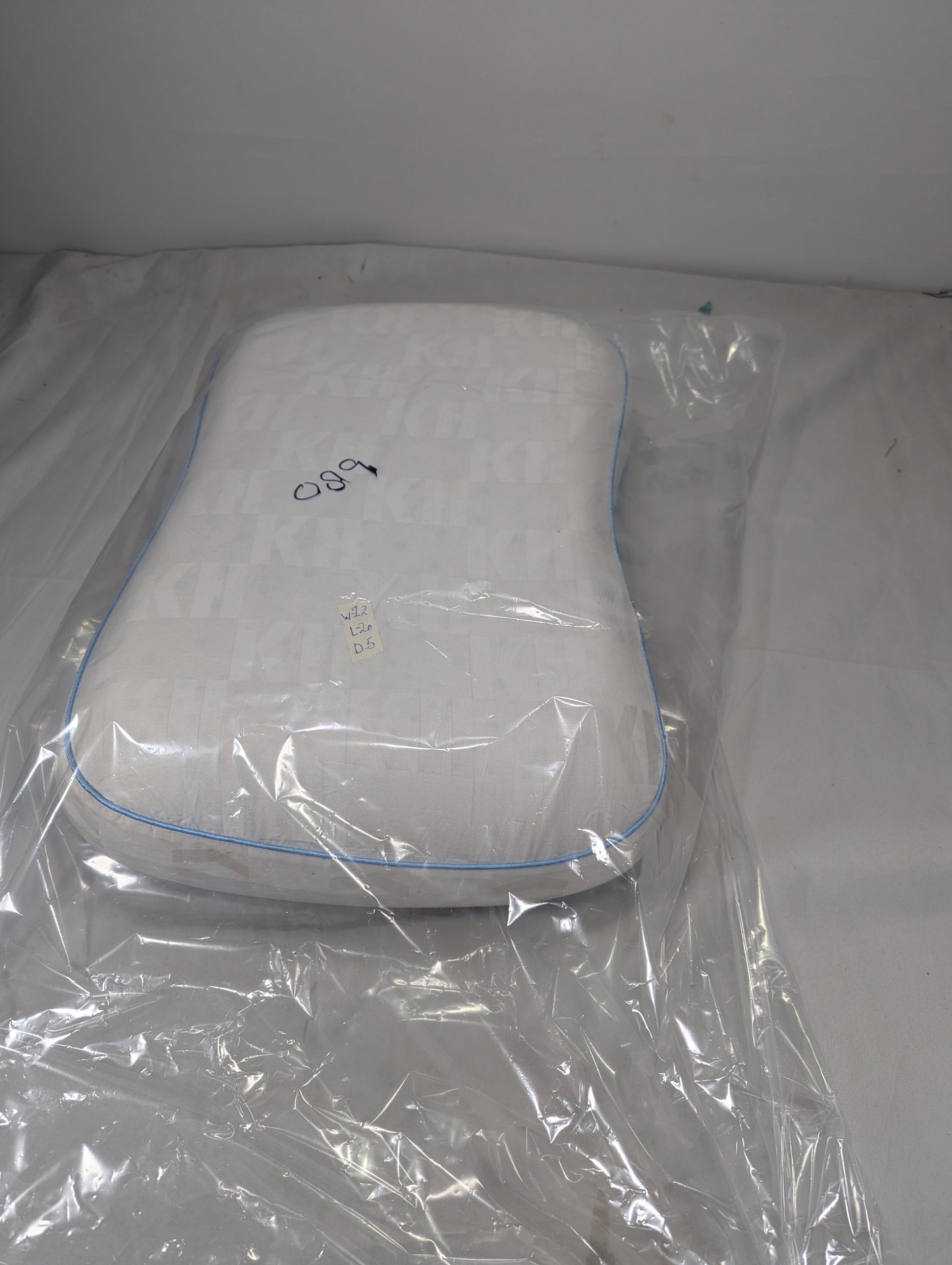 Imported Authentic Memory foam Pillow P089