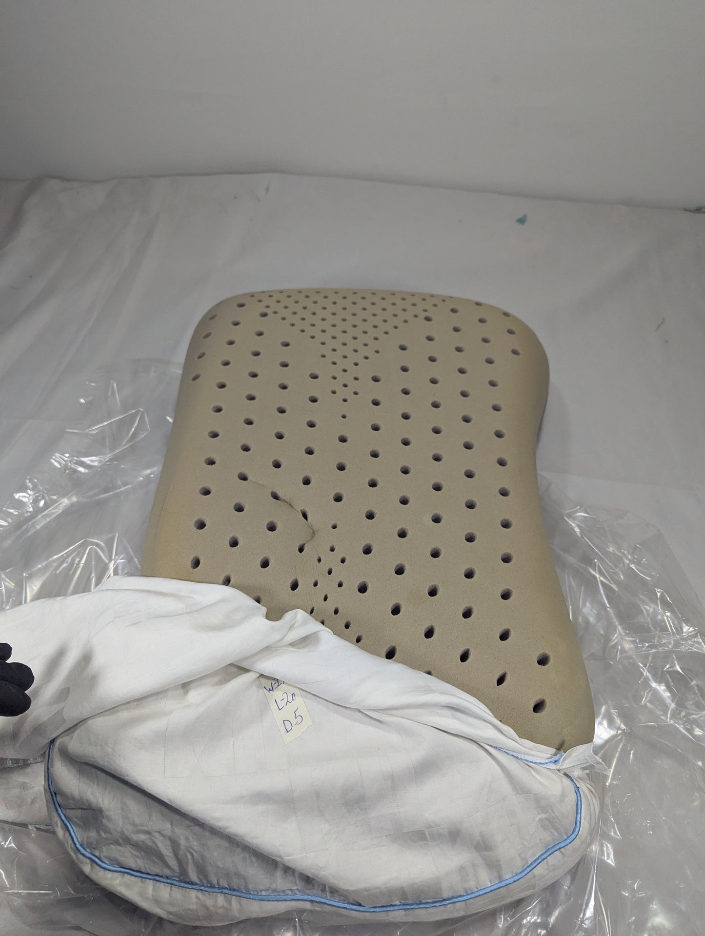 Imported Authentic Memory foam Pillow P089