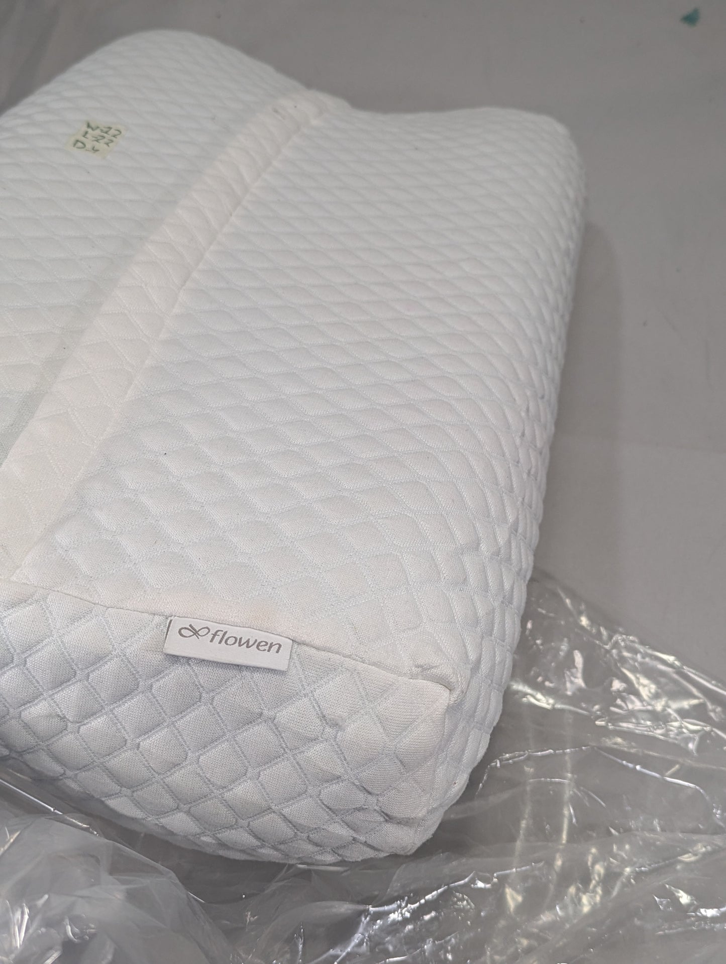 Imported Authentic Memory foam Pillow P090