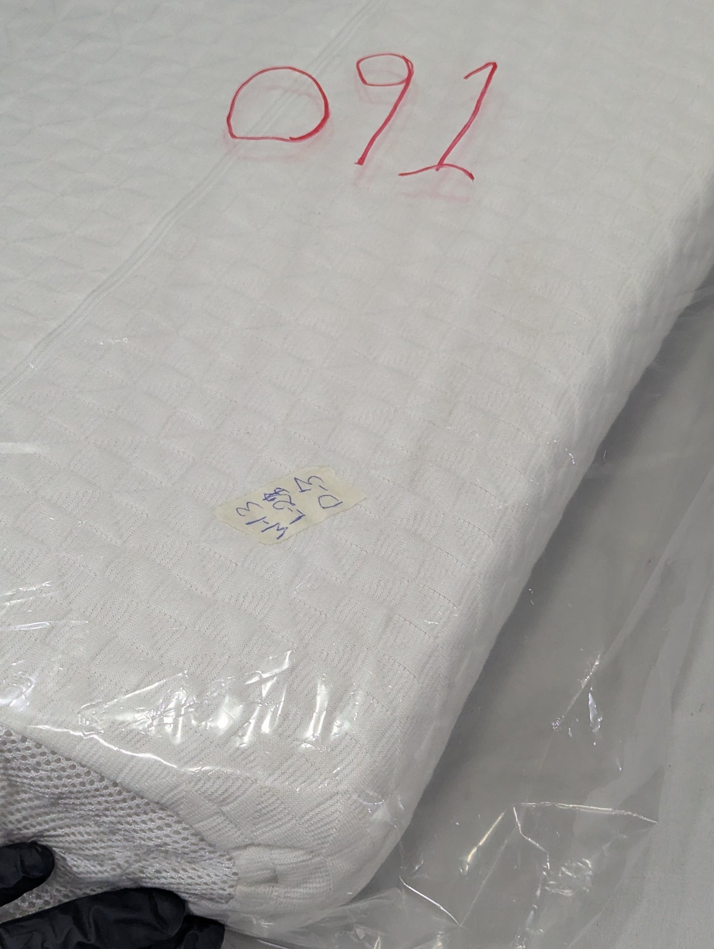 LATEX Imported Authentic Memory foam Pillow P091