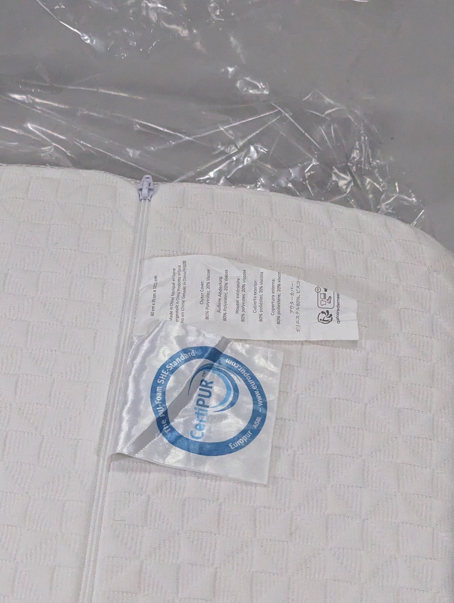 LATEX Imported Authentic Memory foam Pillow P091