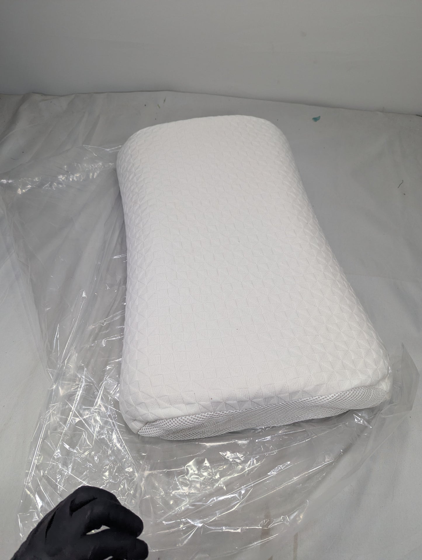 LATEX Imported Authentic Memory foam Pillow P091