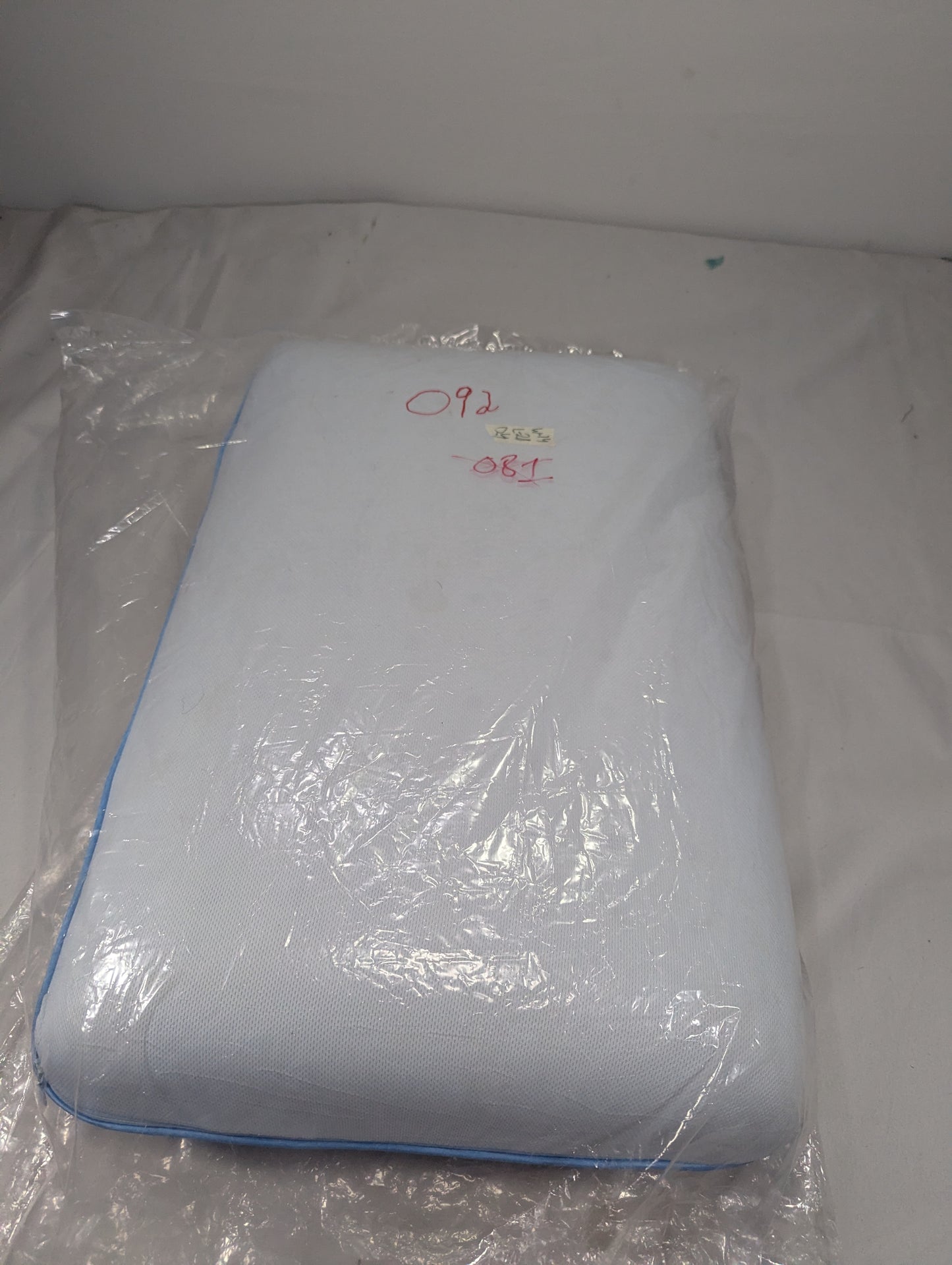 Imported Authentic Memory foam Pillow P092