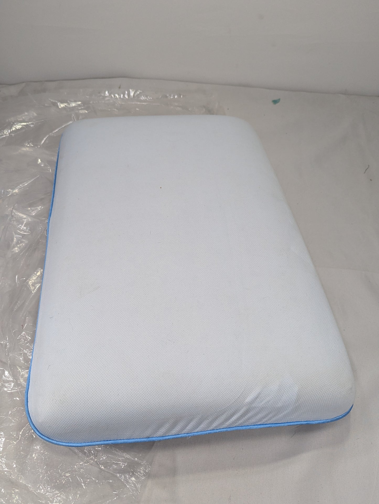 Imported Authentic Memory foam Pillow P092
