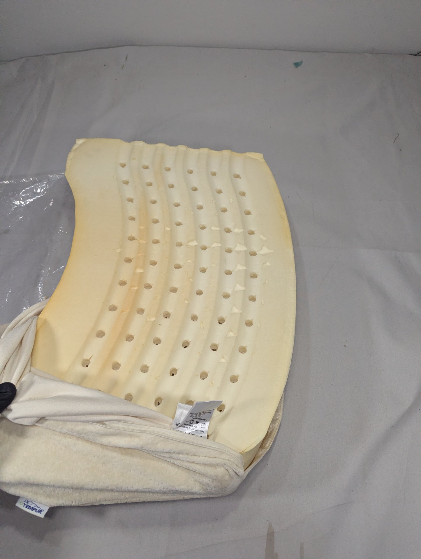 Imported Authentic Memory foam Pillow P093