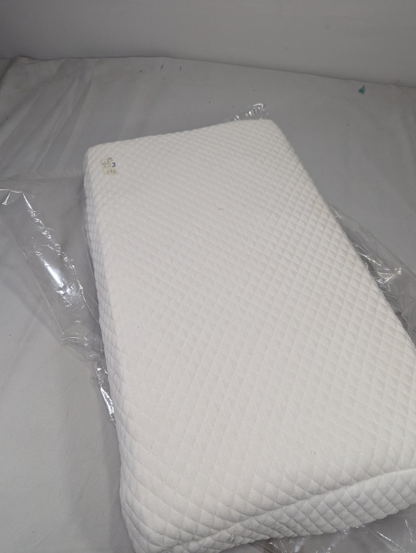 GEL Imported Authentic Memory foam Pillow P0100