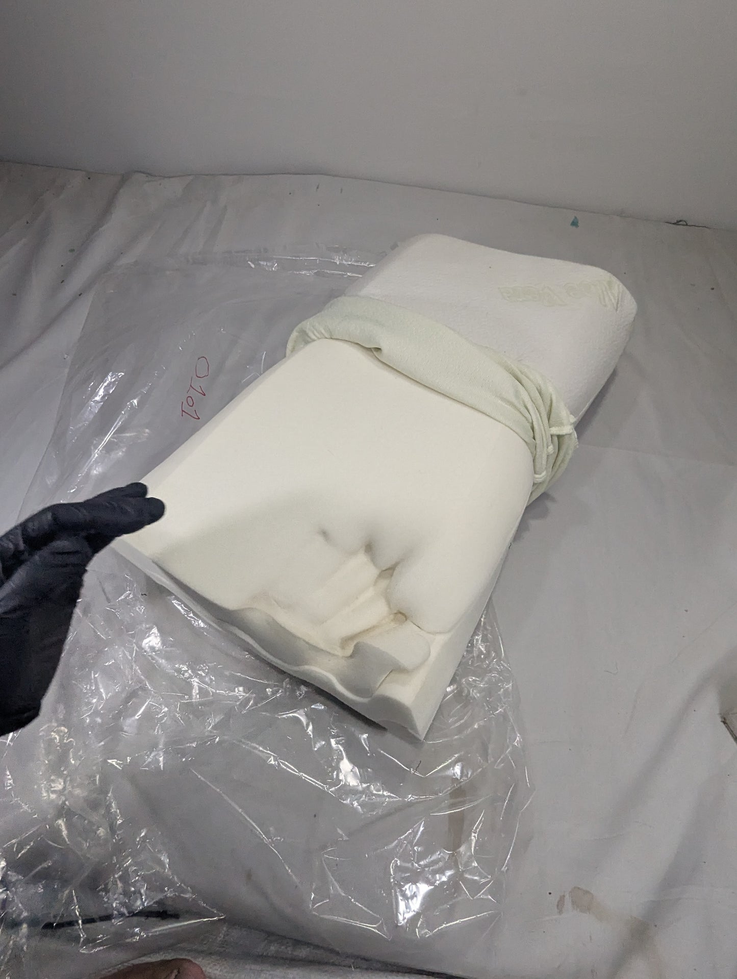 Imported Authentic Memory foam Pillow P0101