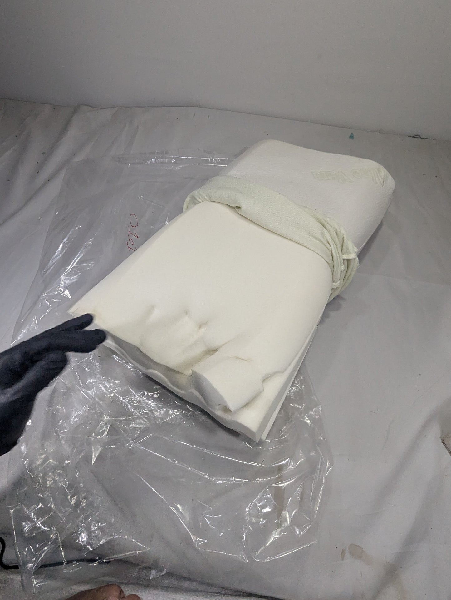 Imported Authentic Memory foam Pillow P0101