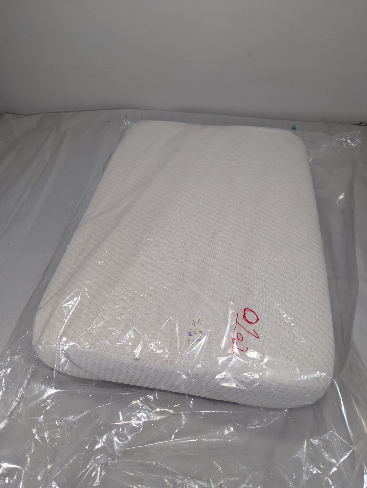 Imported Authentic Memory foam Pillow P0102