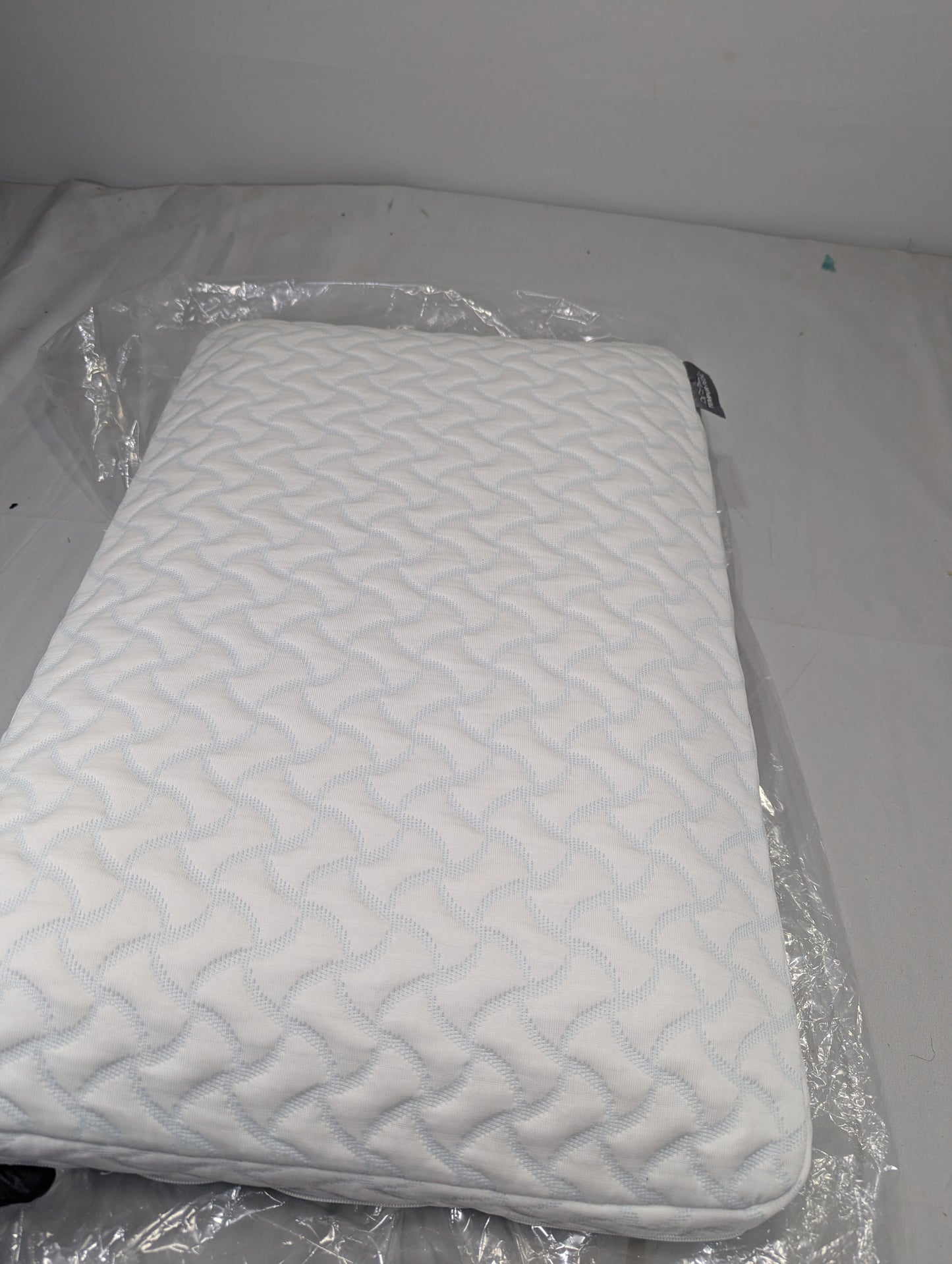 Imported Authentic Memory foam Pillow P0103