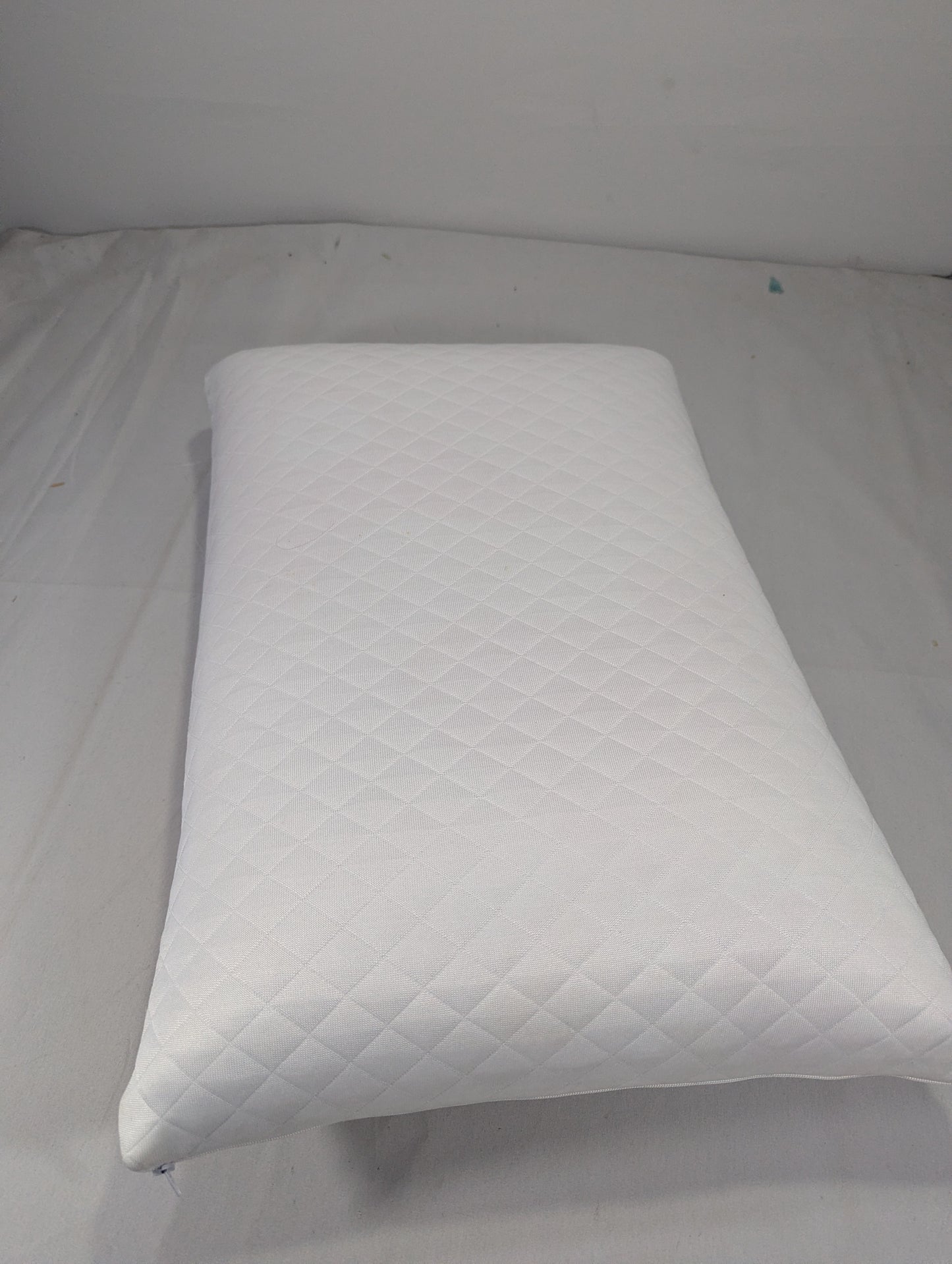 Imported Authentic Memory foam Pillow P0104