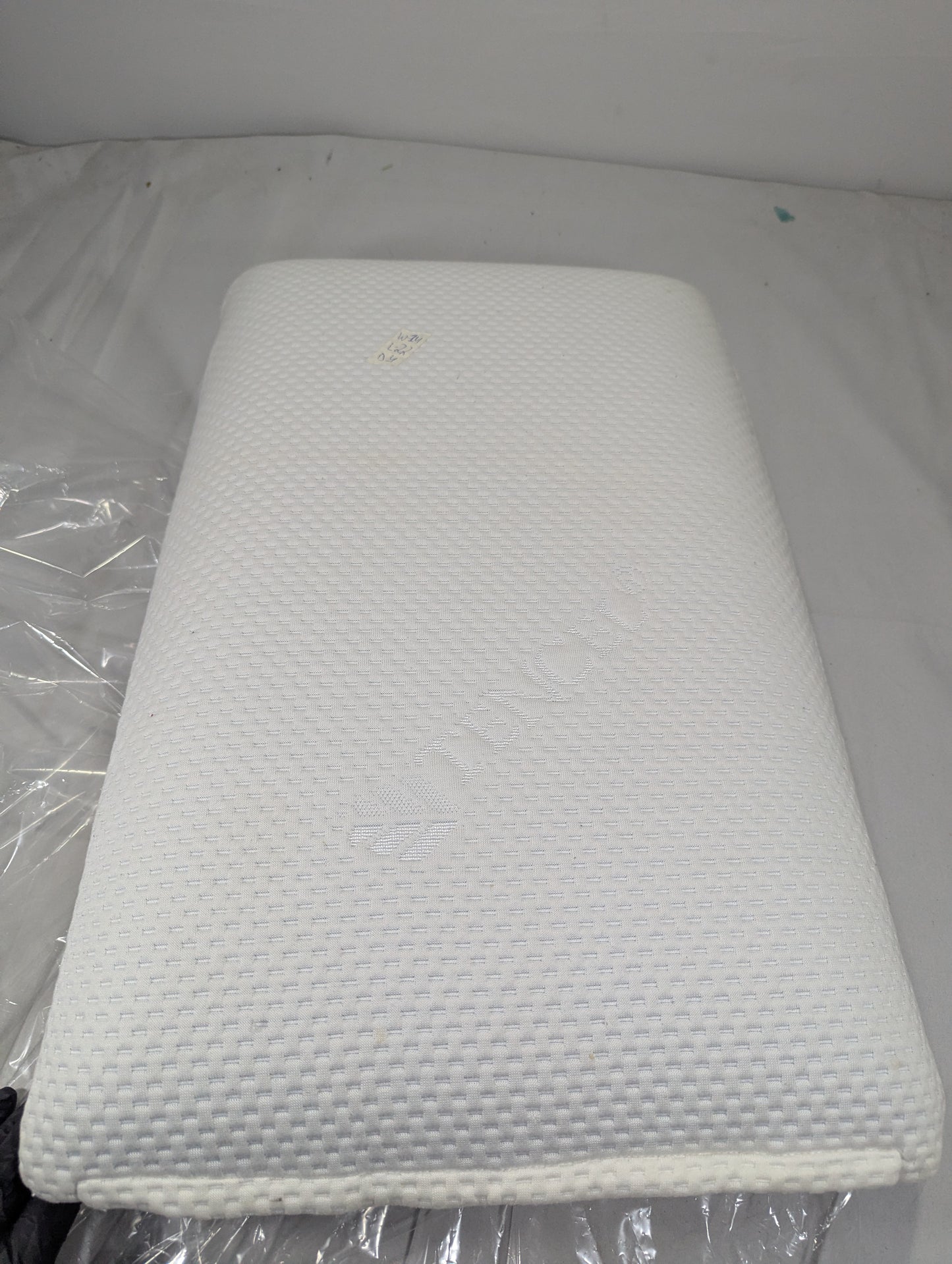 Imported Authentic Memory foam Pillow P0111