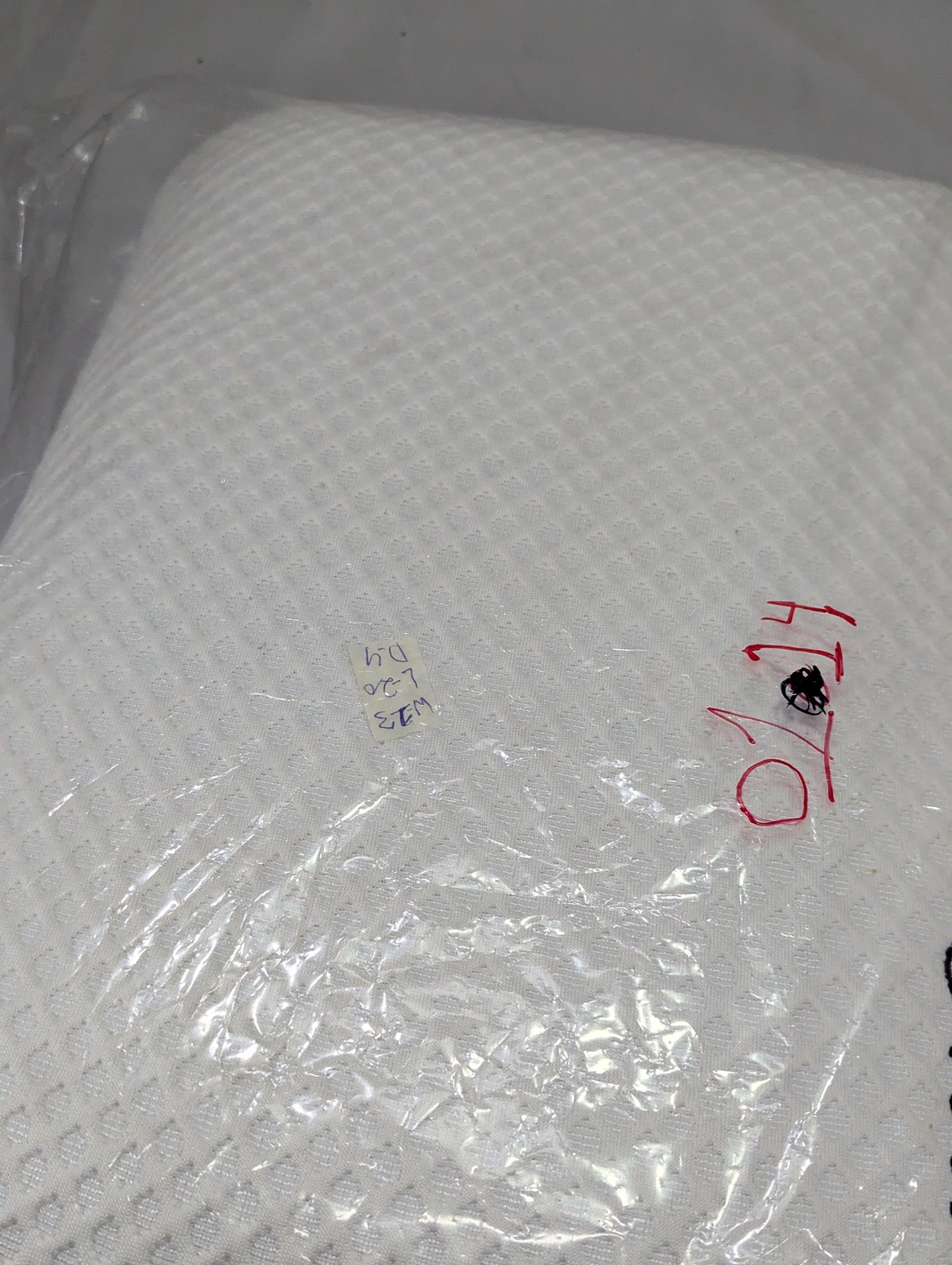 Imported Authentic Memory foam Pillow P0114