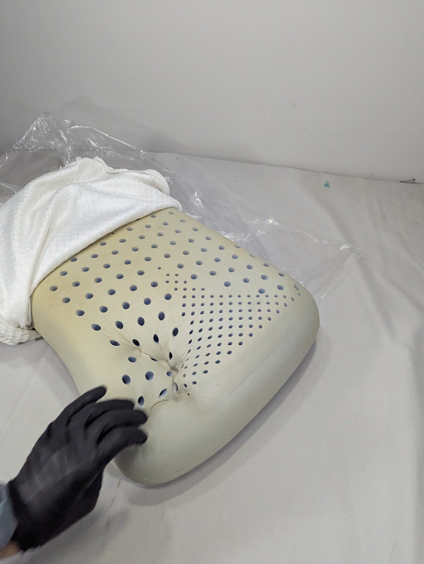 Imported Authentic Memory foam Pillow P0114