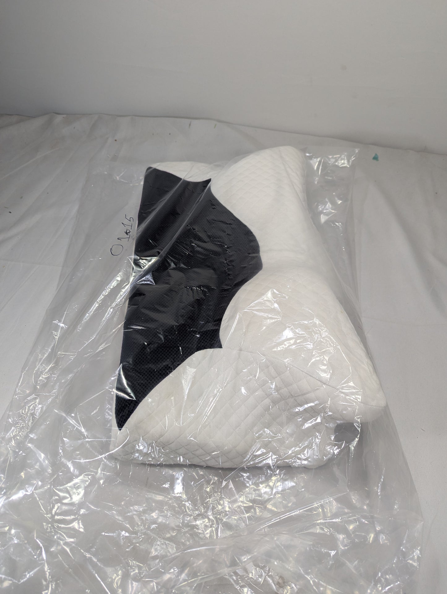 Imported Authentic Memory foam Pillow P0115