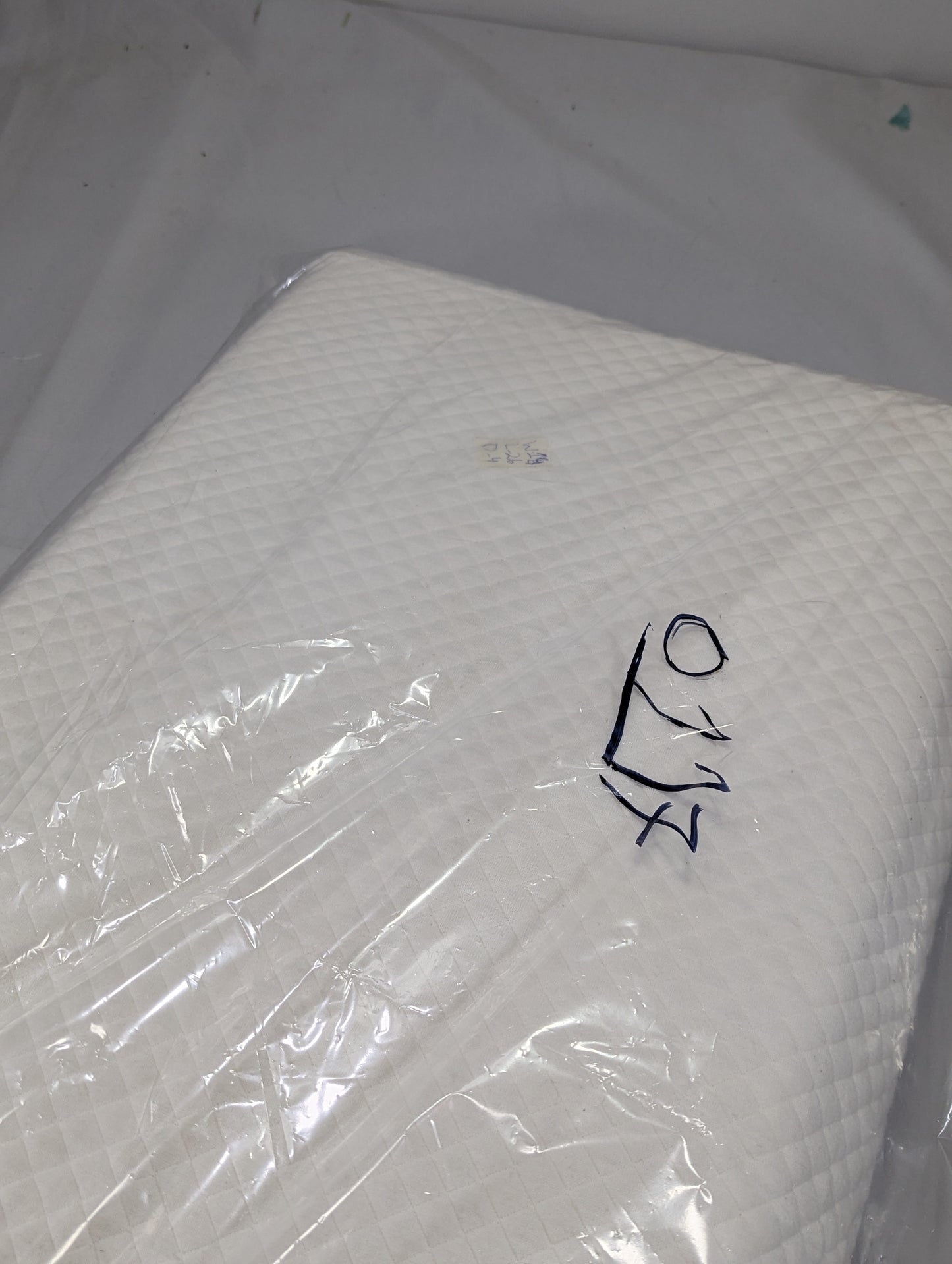 Imported Authentic Memory foam Pillow P0117