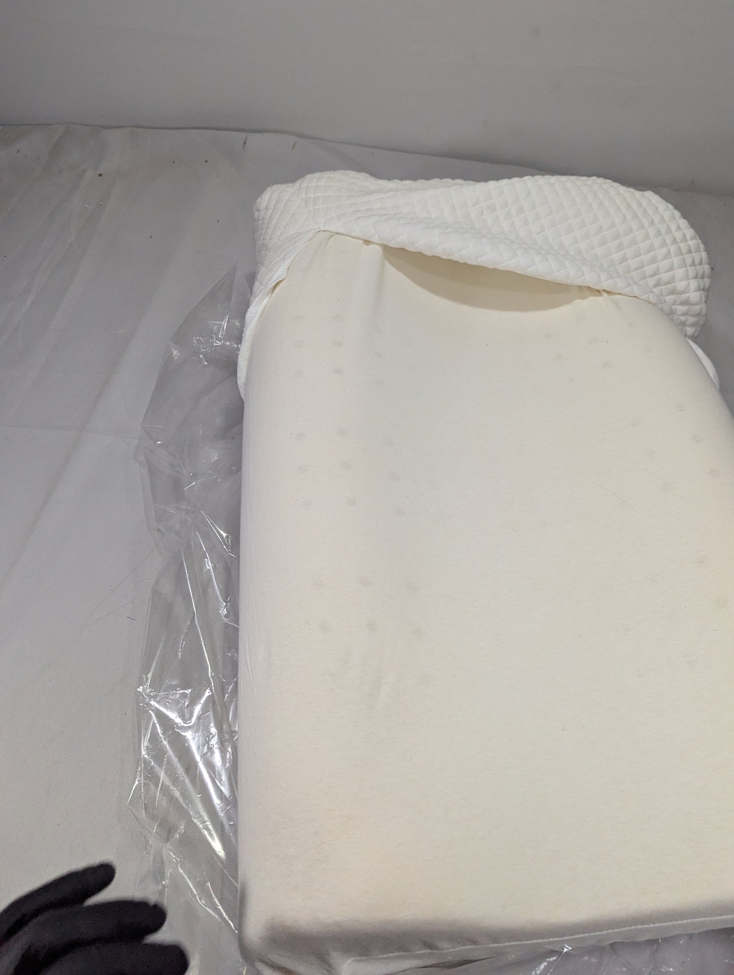 Imported Authentic Memory foam Pillow P0117