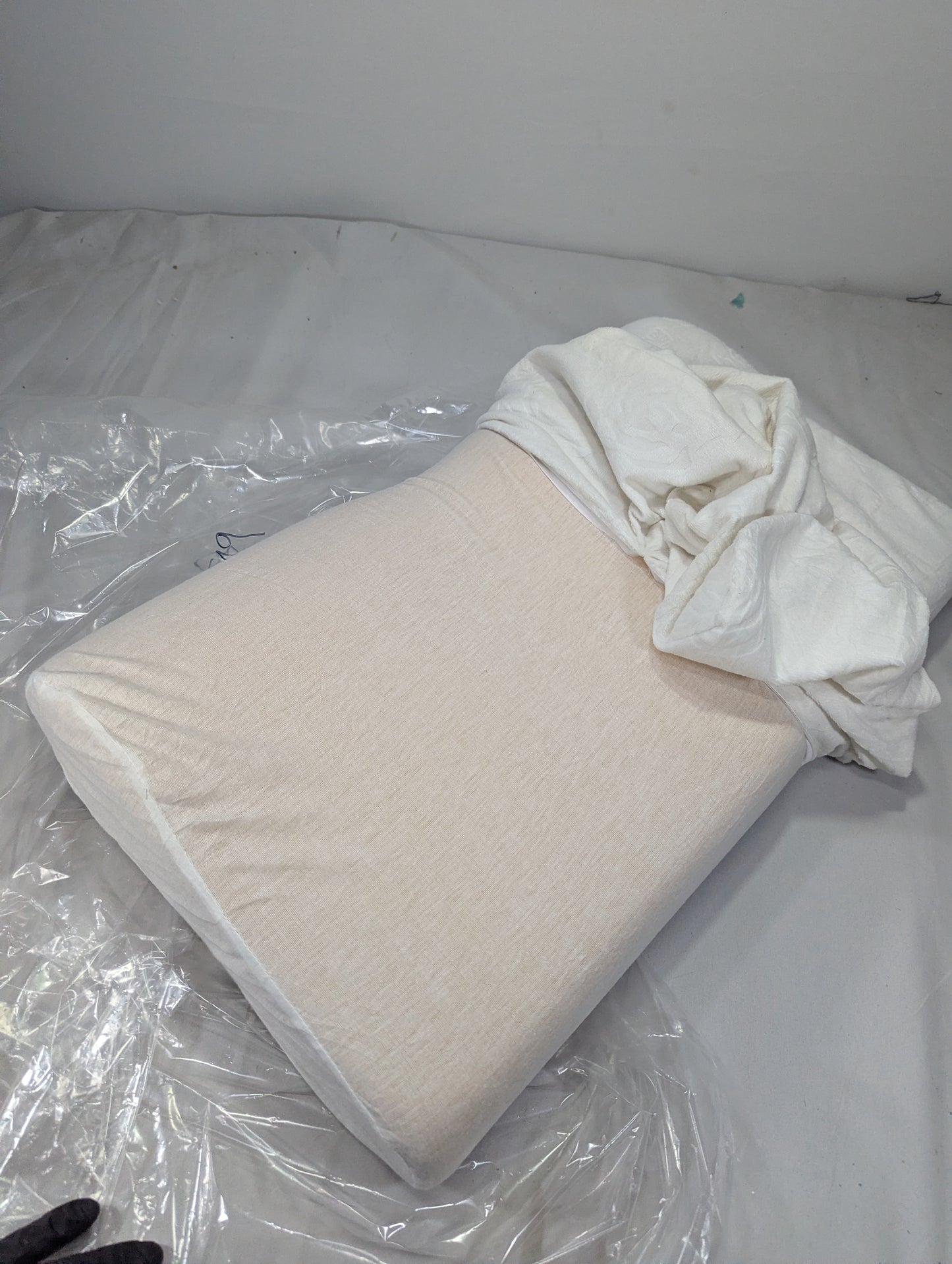 Imported Authentic Memory foam Pillow P0119