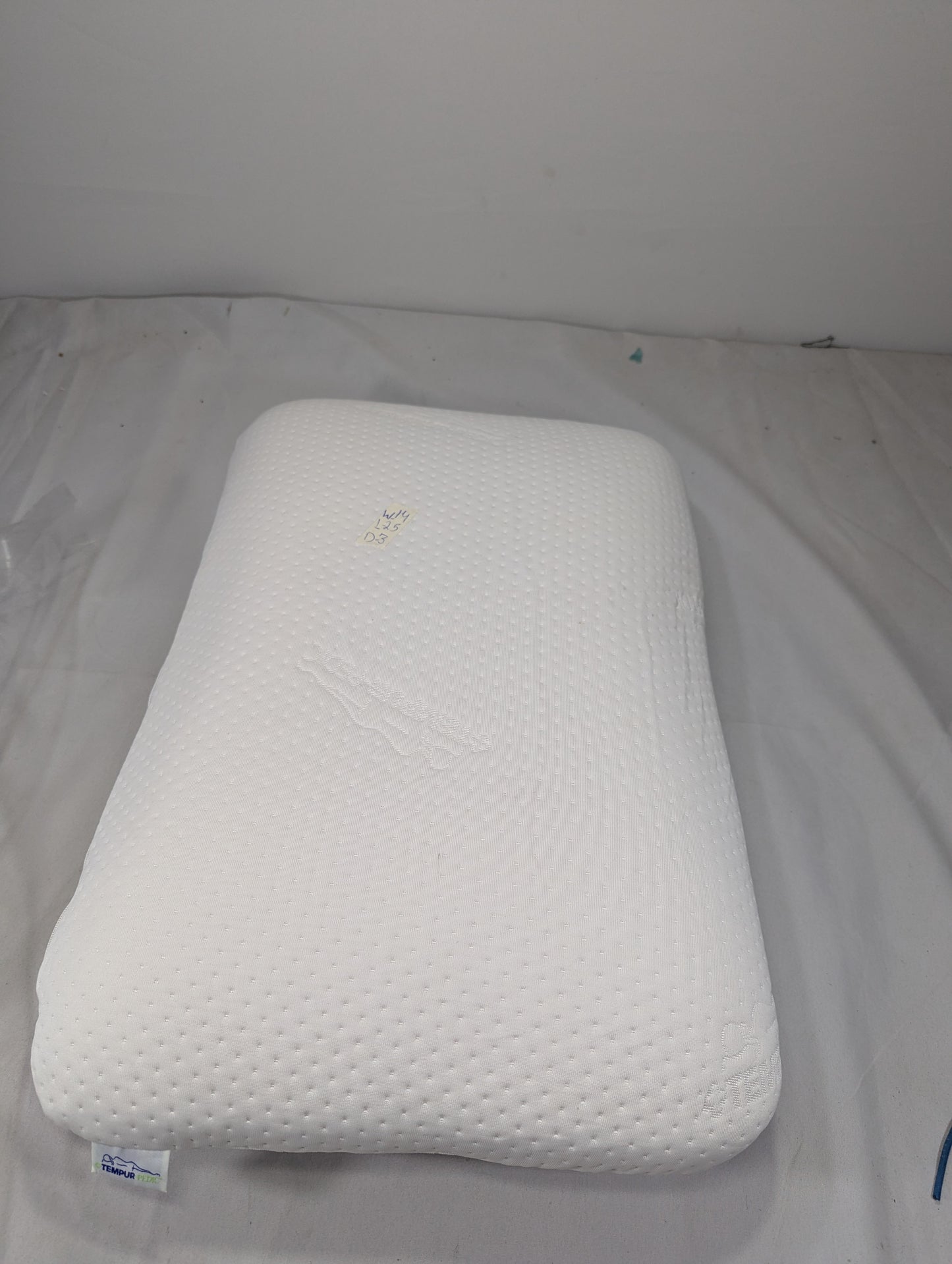 Imported Authentic Memory foam Pillow P0120