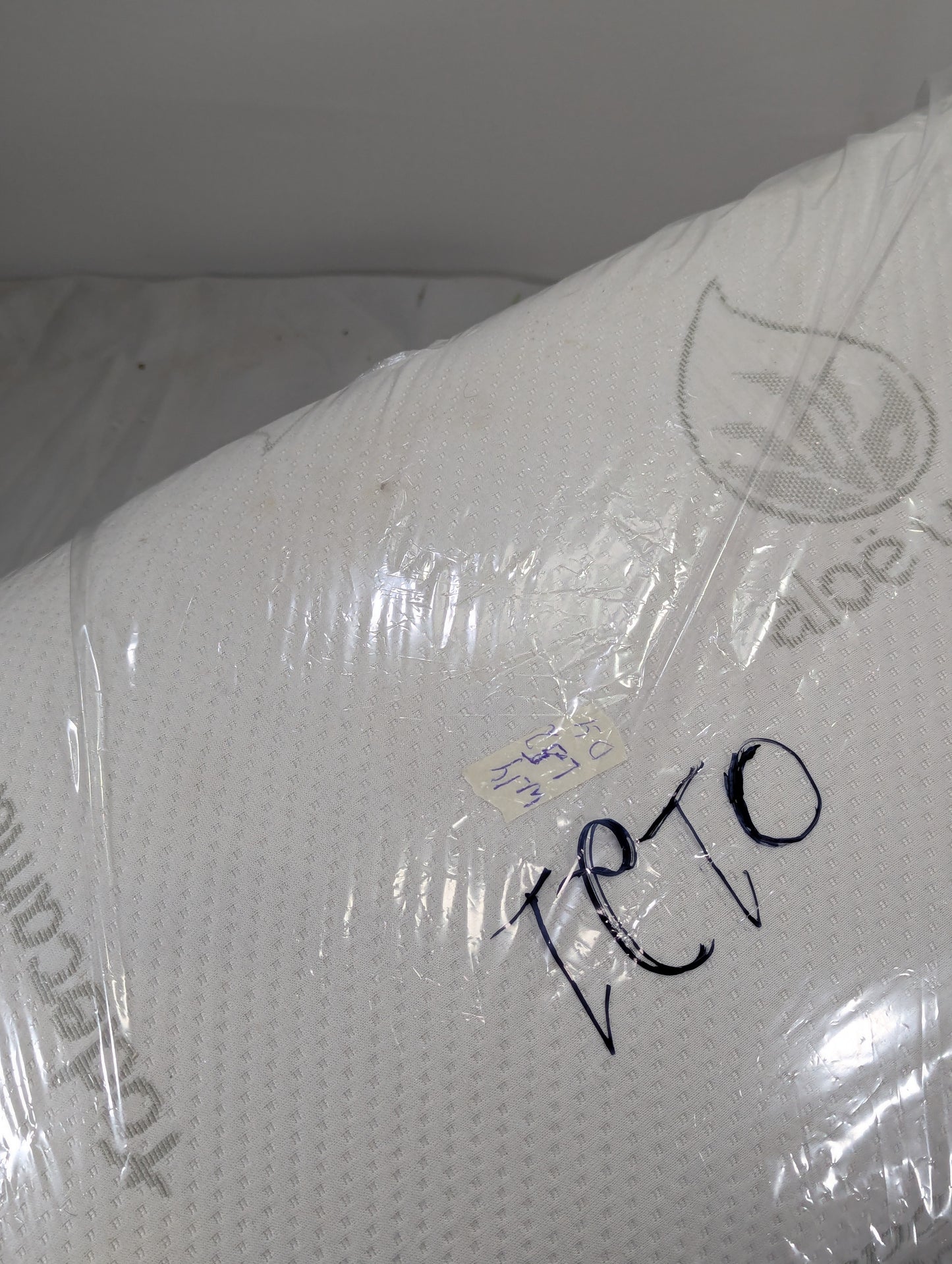 DOUBLE BED Imported Authentic Memory foam Pillow P0121