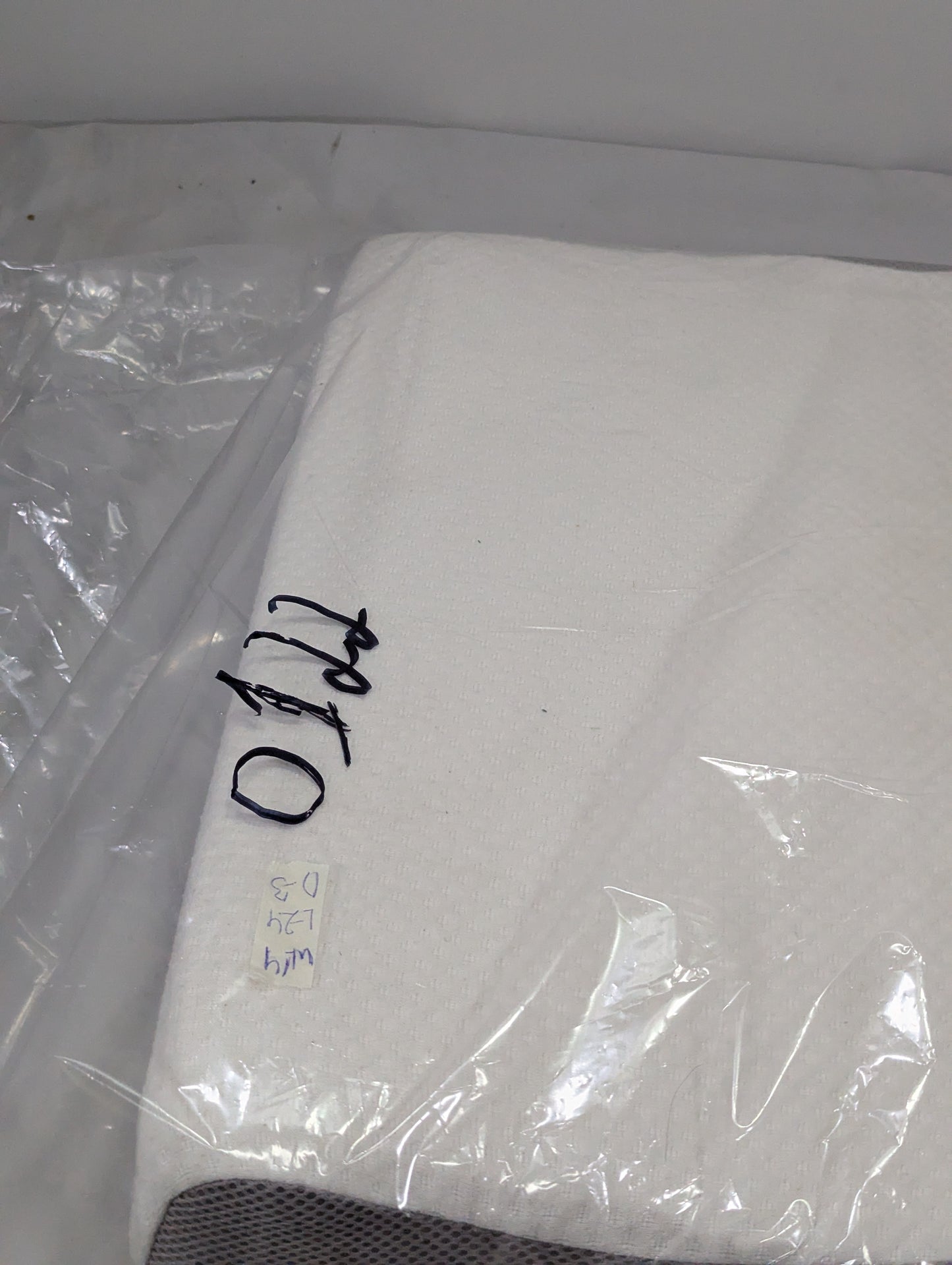 Imported Authentic Memory foam Pillow P0122