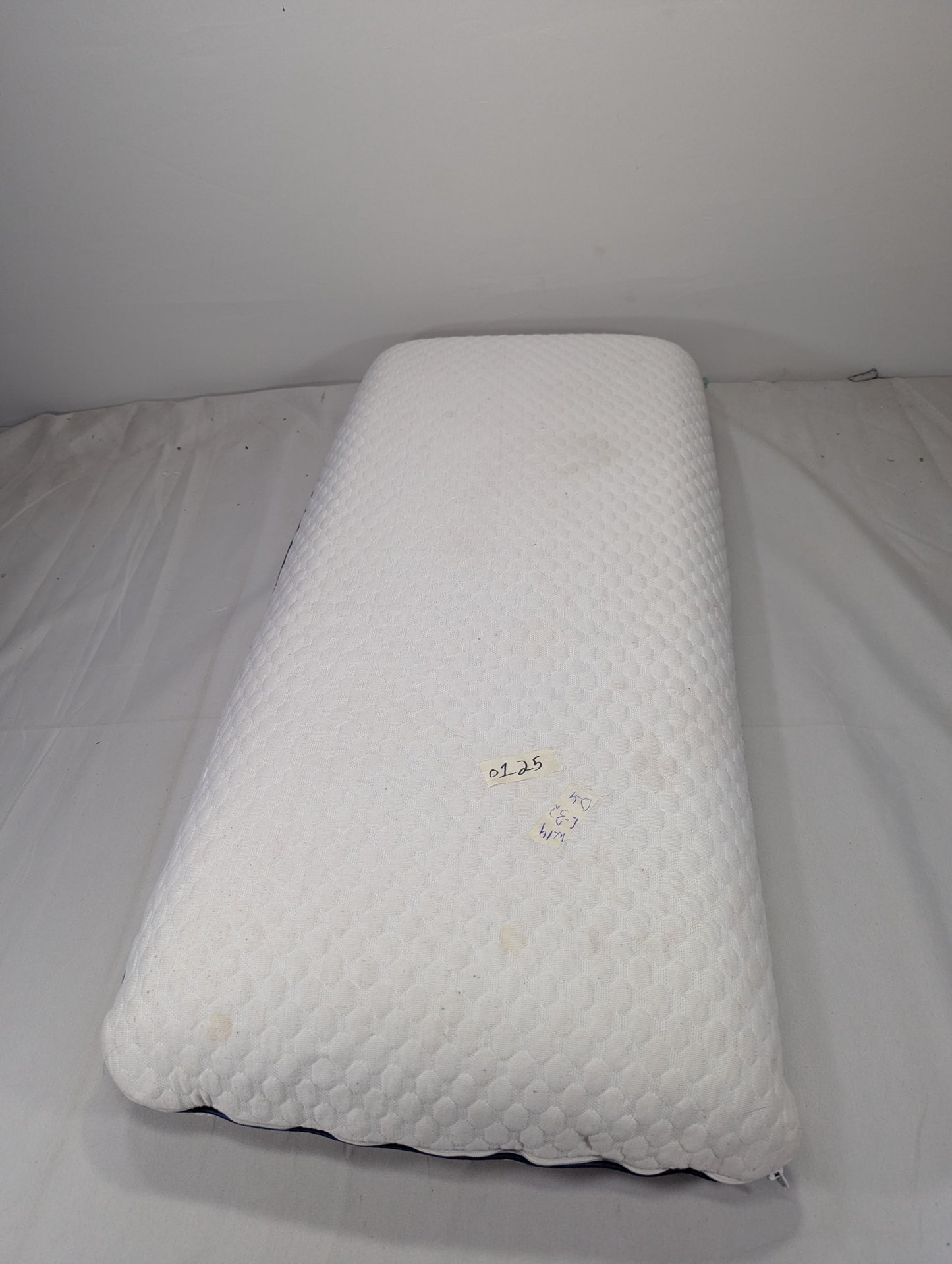 Imported Authentic Memory foam Pillow P0125