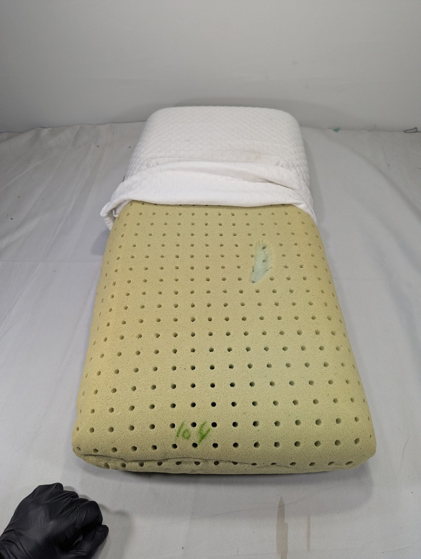Imported Authentic Memory foam Pillow P0125