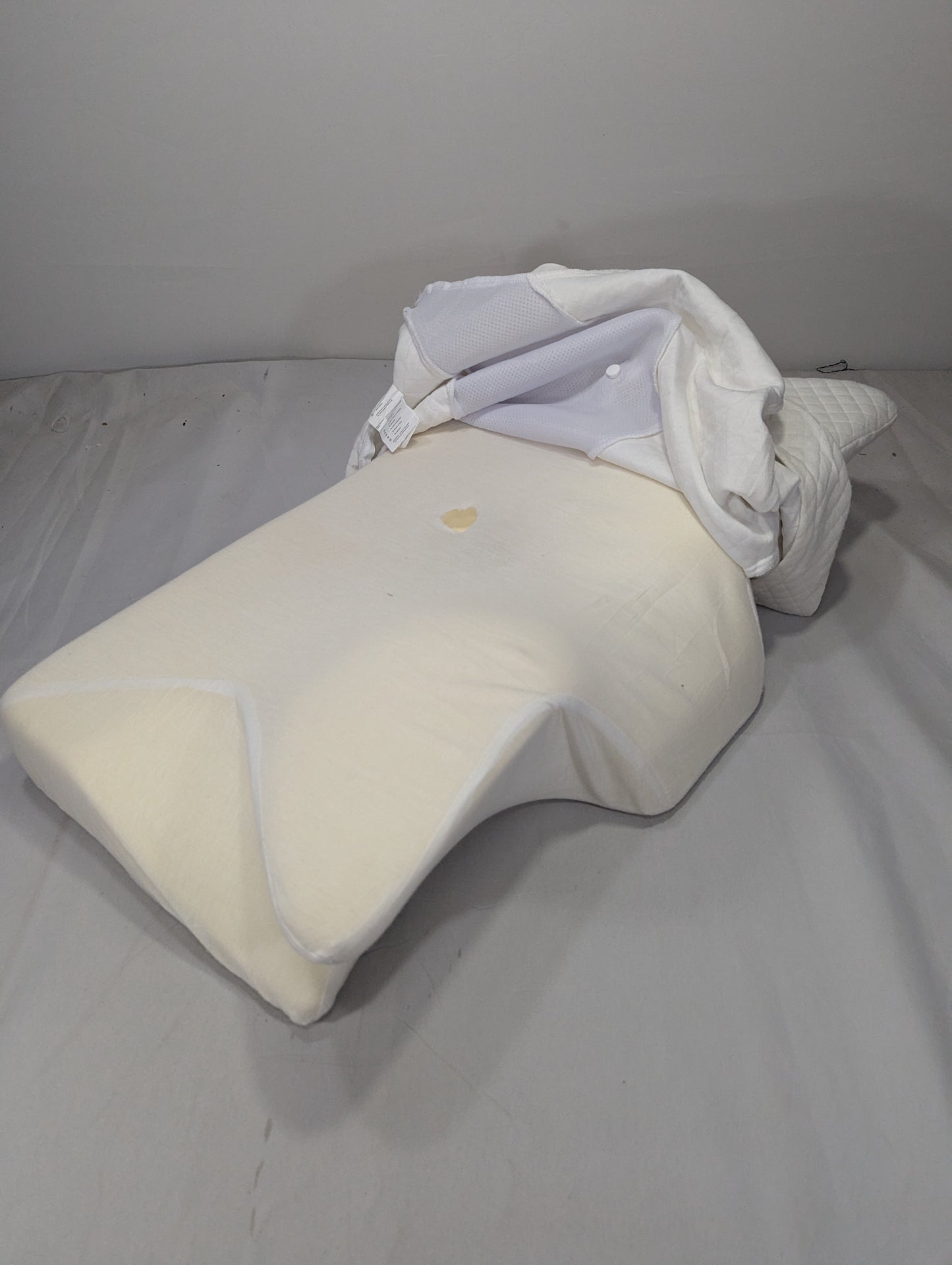 Imported Authentic Memory foam Pillow P0129