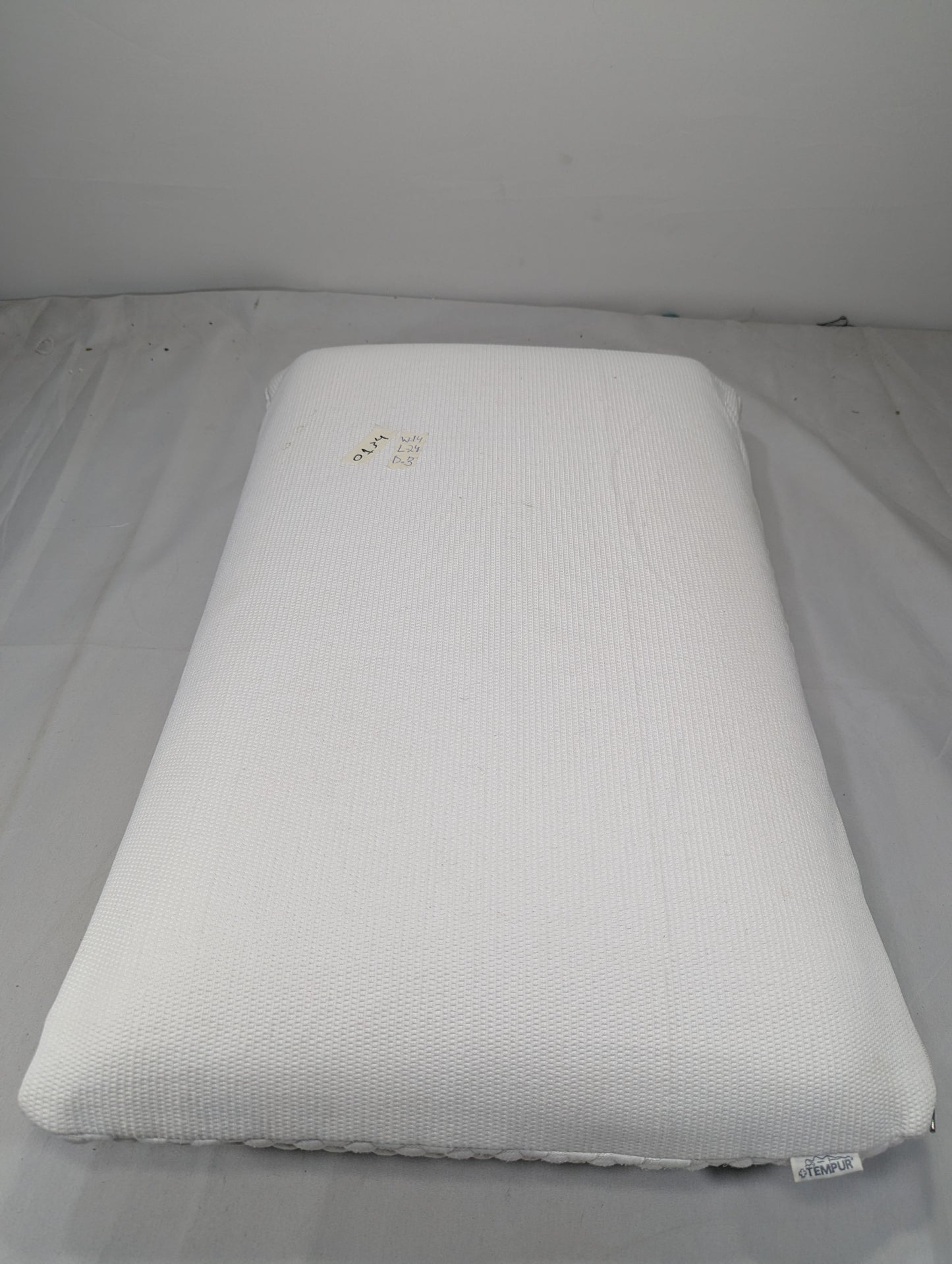 Imported Authentic Memory foam Pillow P0134