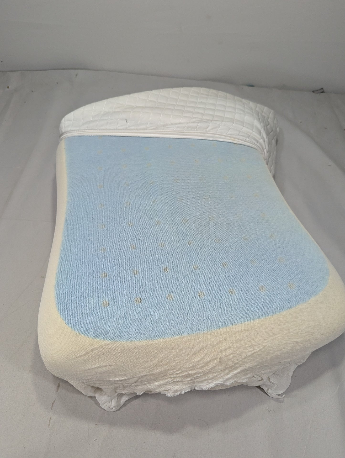 Imported Authentic Memory foam Pillow P0140