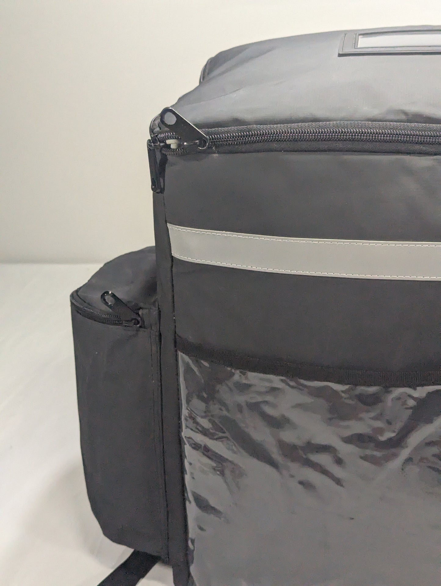 Ice pack Cooler Title will update soon