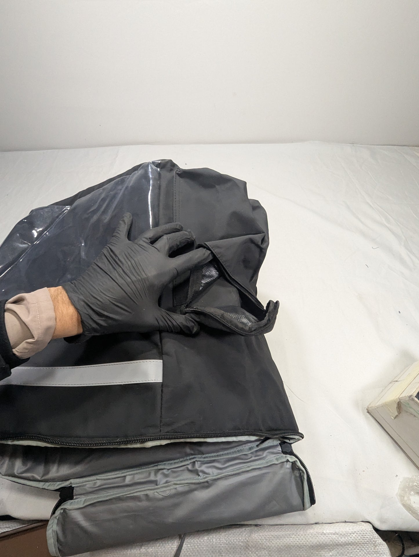 Ice pack Cooler Title will update soon