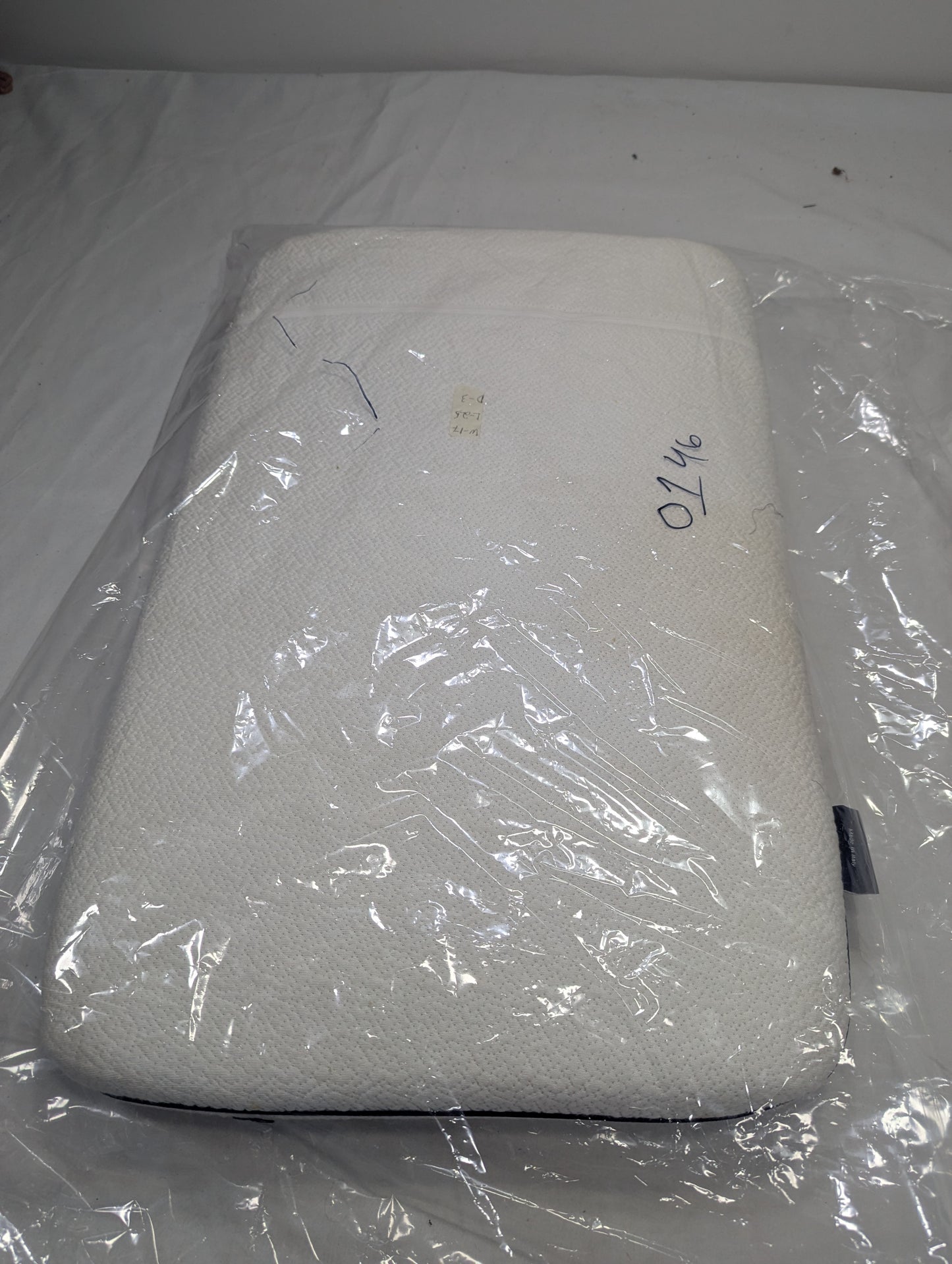 Gel Imported Authentic Memory foam Pillow/baby mate  P0146